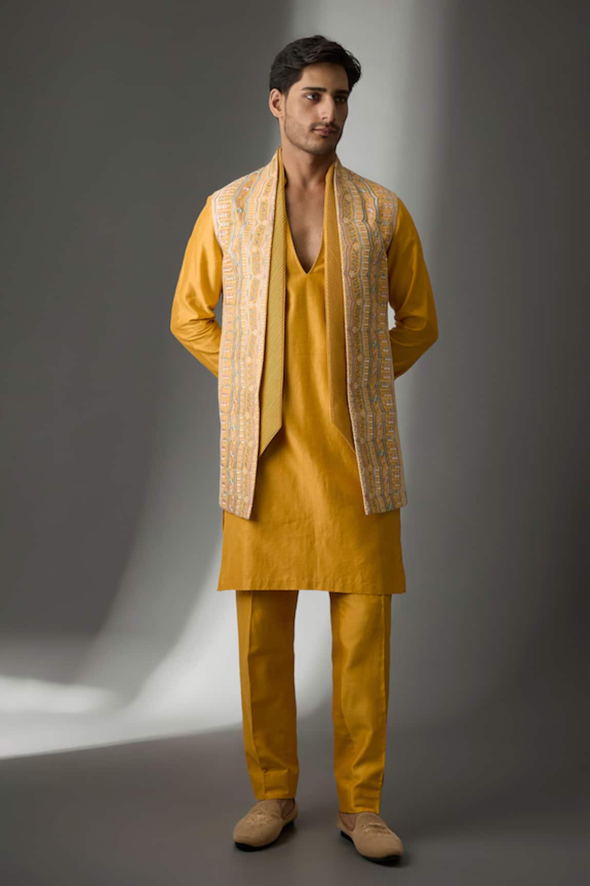 SALIL BHATIA Rang Mahal Embellished Long Bundi Kurta Set