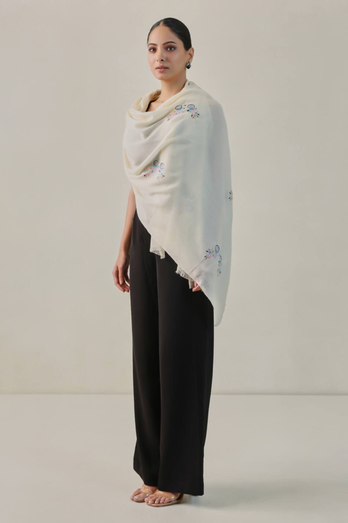 SHAZA Nowshin Embroidered Pashmina Stole