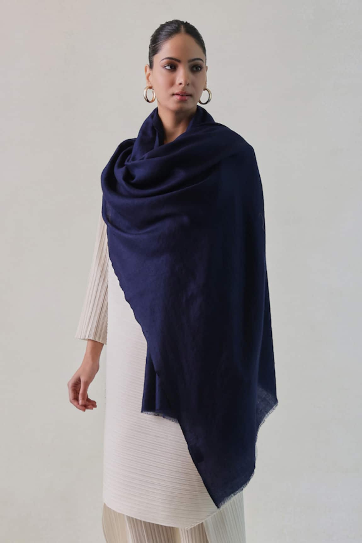 SHAZA Gazala Solid Cashmere Shawl