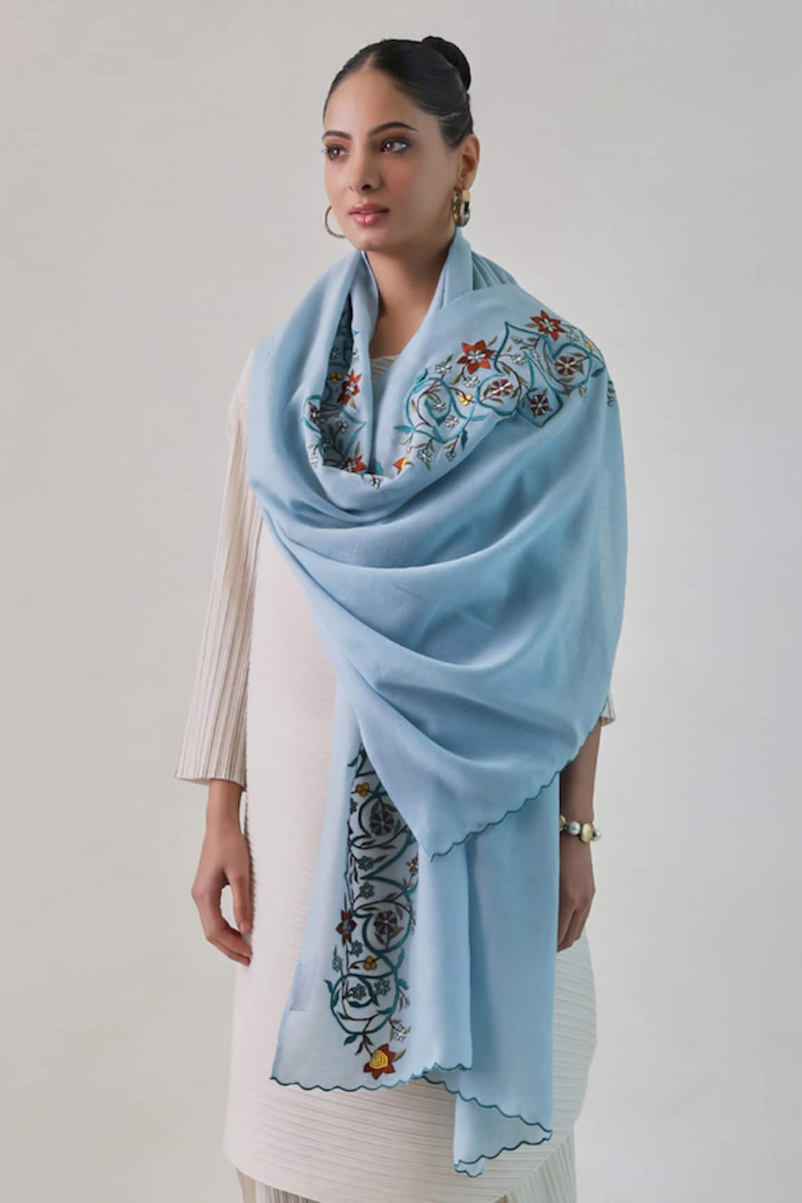 SHAZA Junia Floral Embroidered Pashmina Stole
