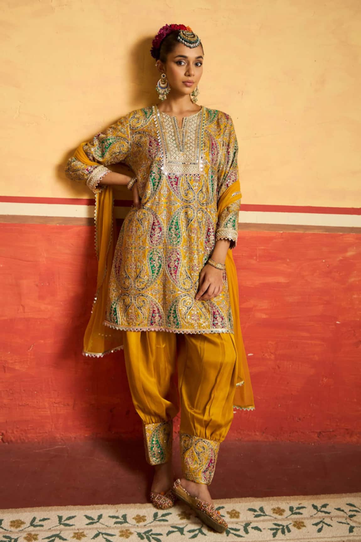 Tasuvure Indes Elizey Gara Embroidered Kurta Salwar Set