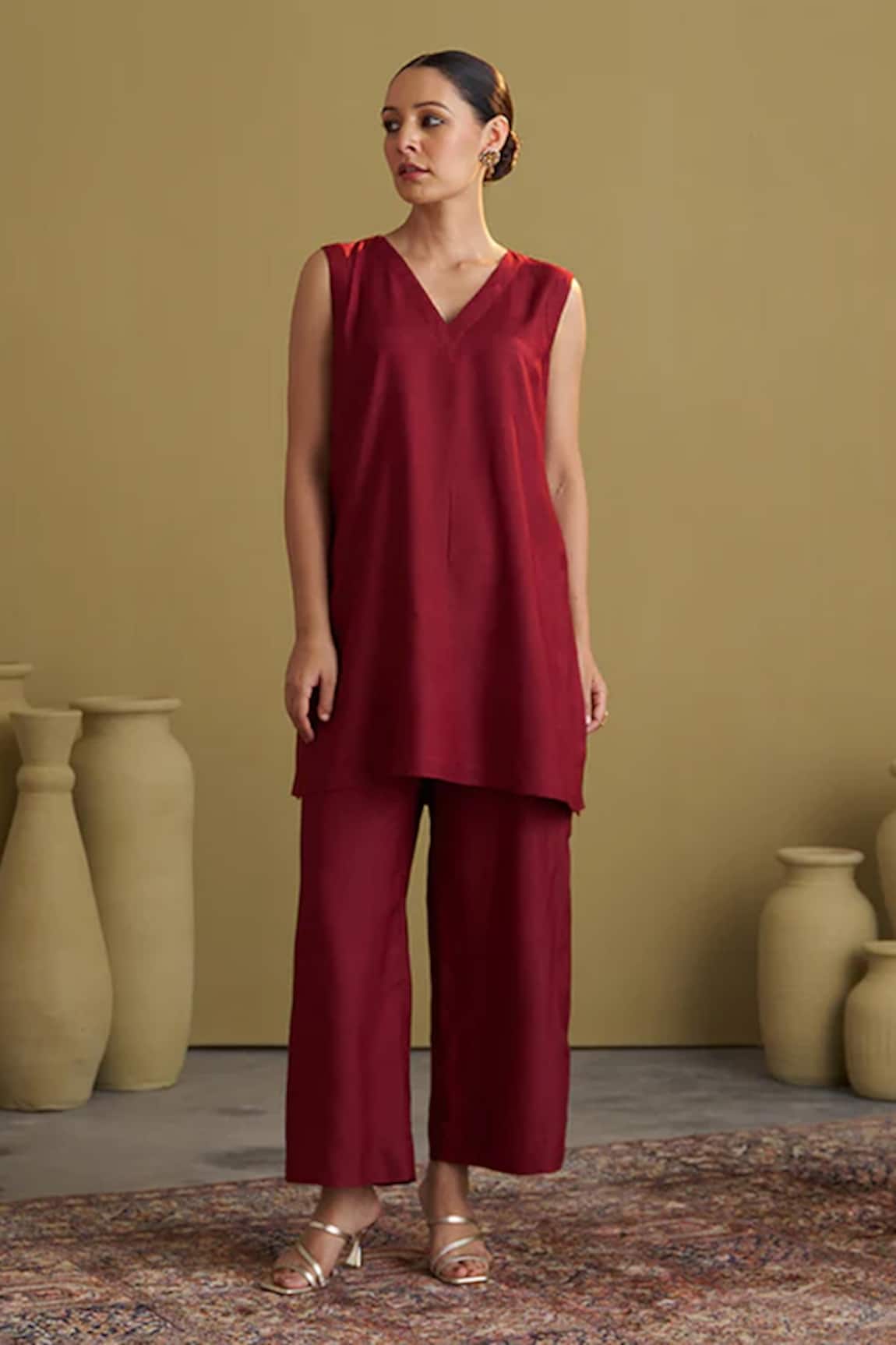 Vaaya Handwoven Silk Cotton Sleeveless Tunic & Pant Set 