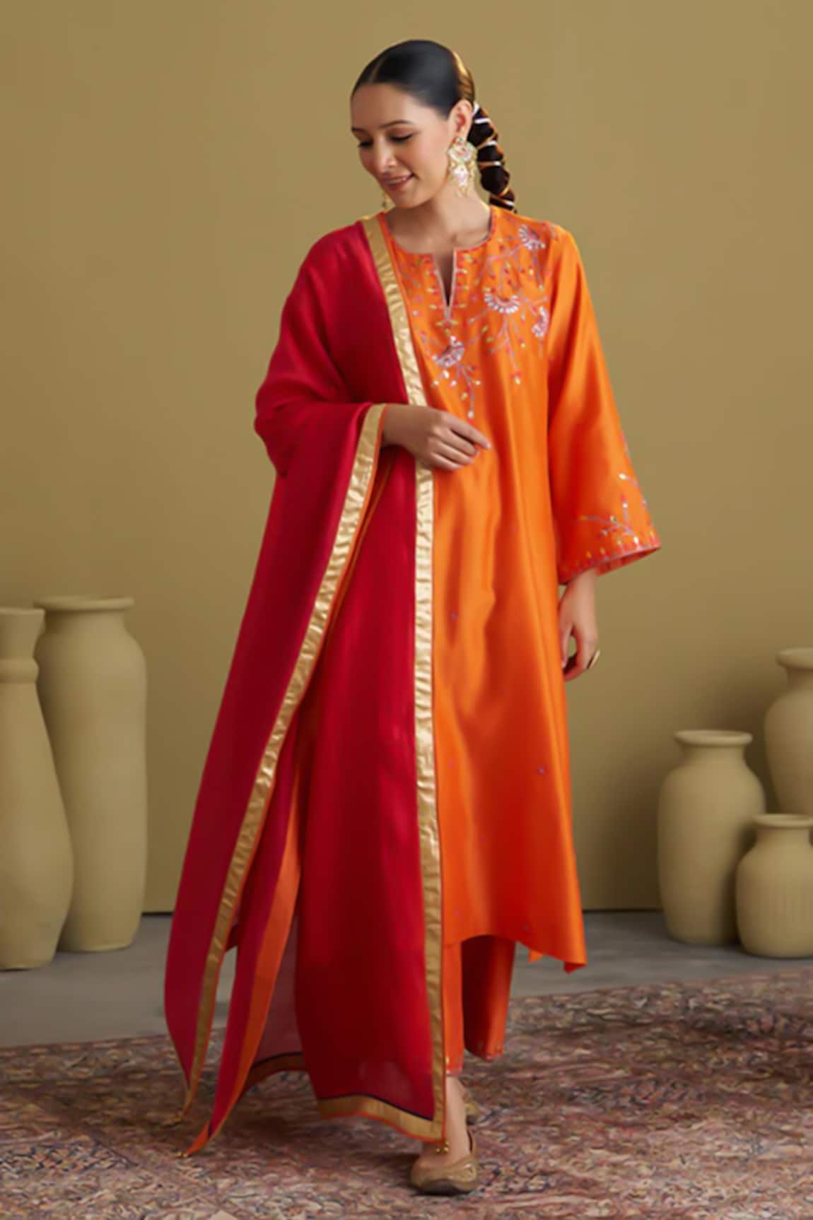 Vaaya Gotta Patti & Resham Embroidered Kurta Set 