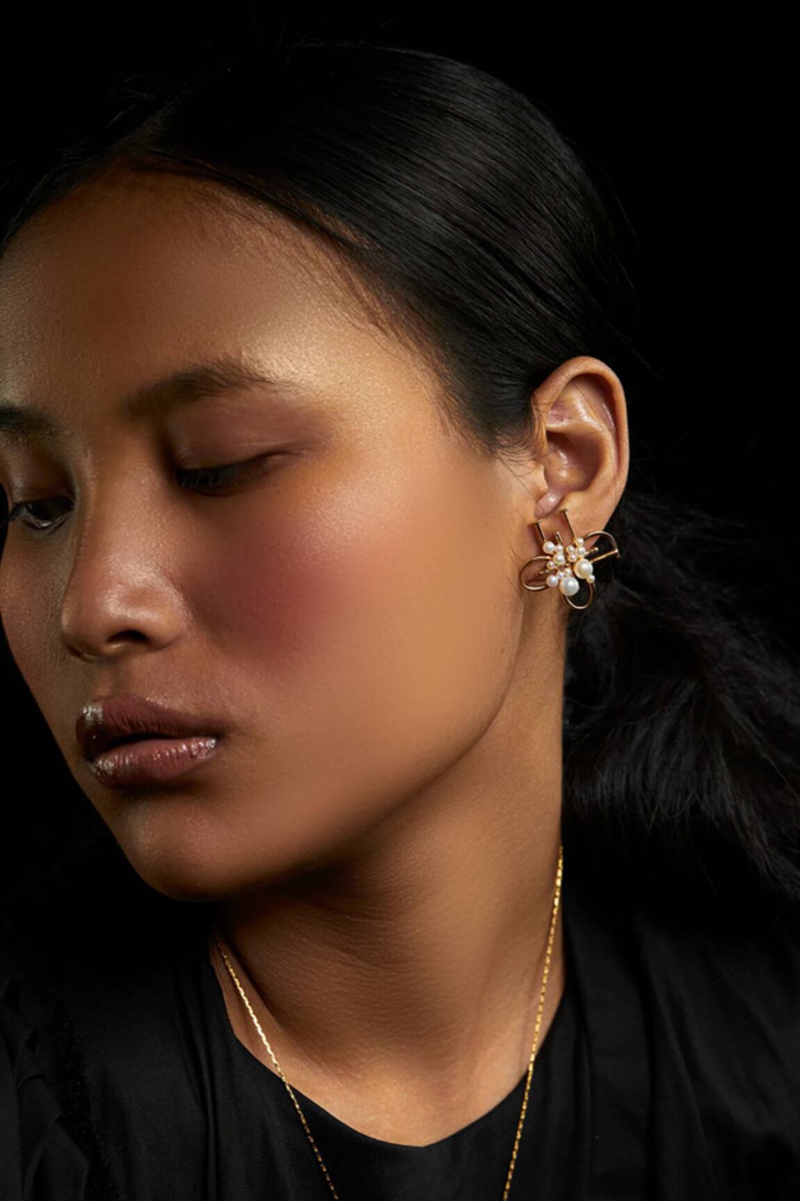 Quod Wreath Earrings