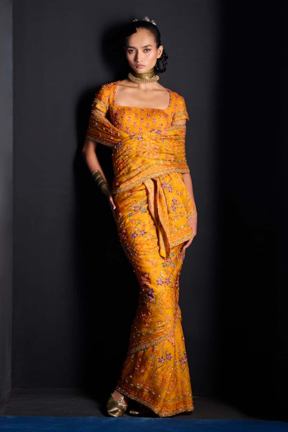 The Whole Nine Yards In Her Glow Printed Saree With Blouse