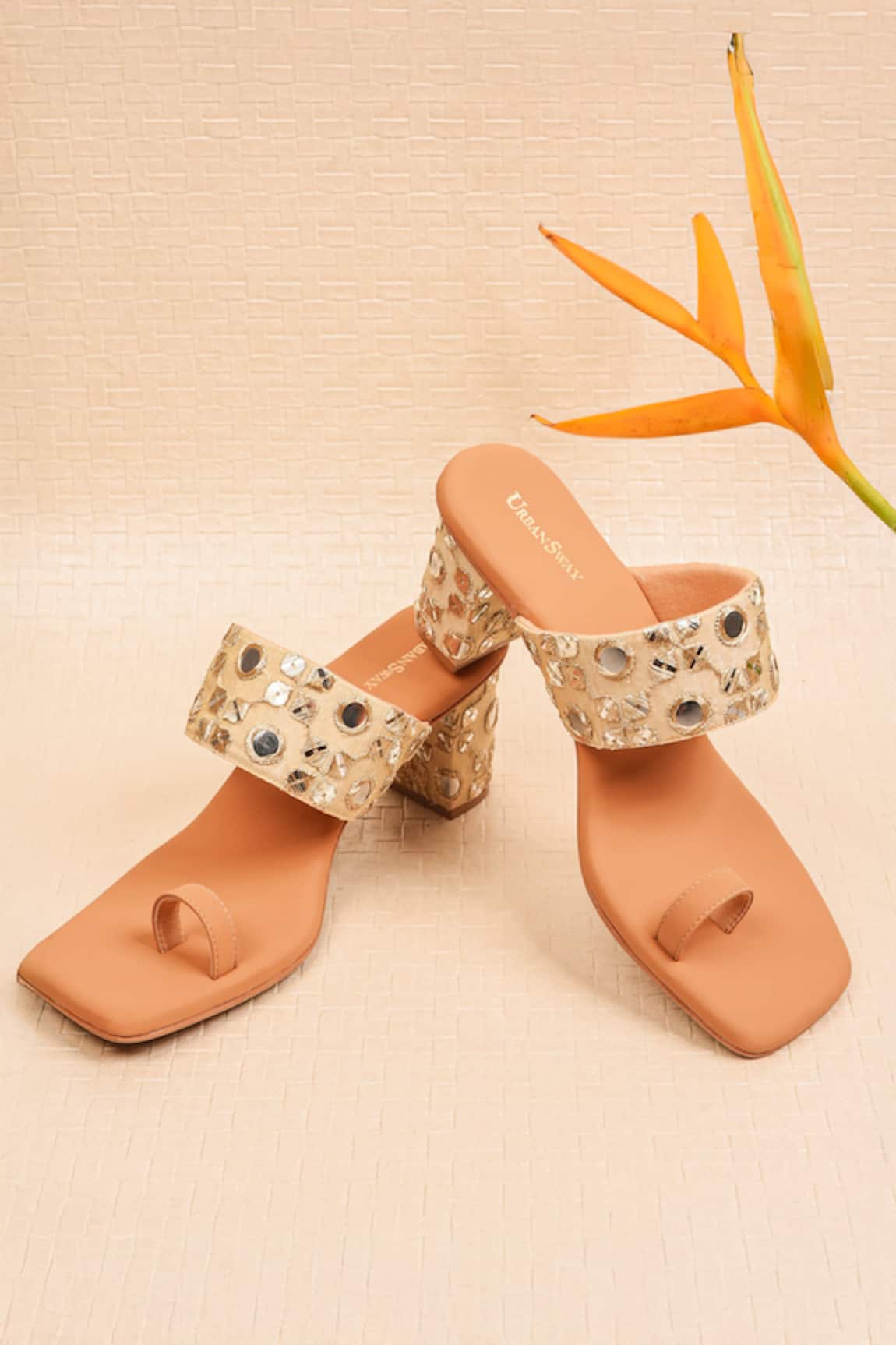 Urbansway Aaina Embroidered Kolhapuri Block Heels 