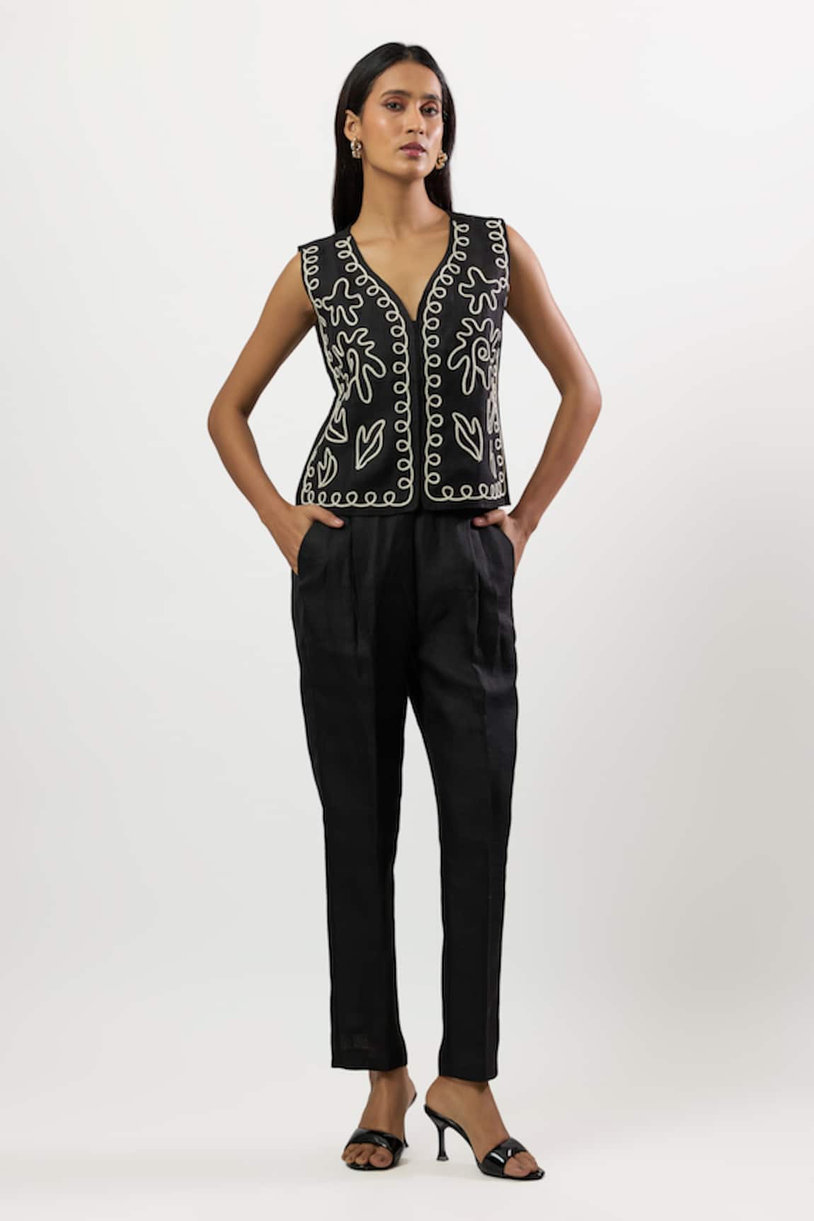 Linera Embroidered Waistcoat & Pant Set