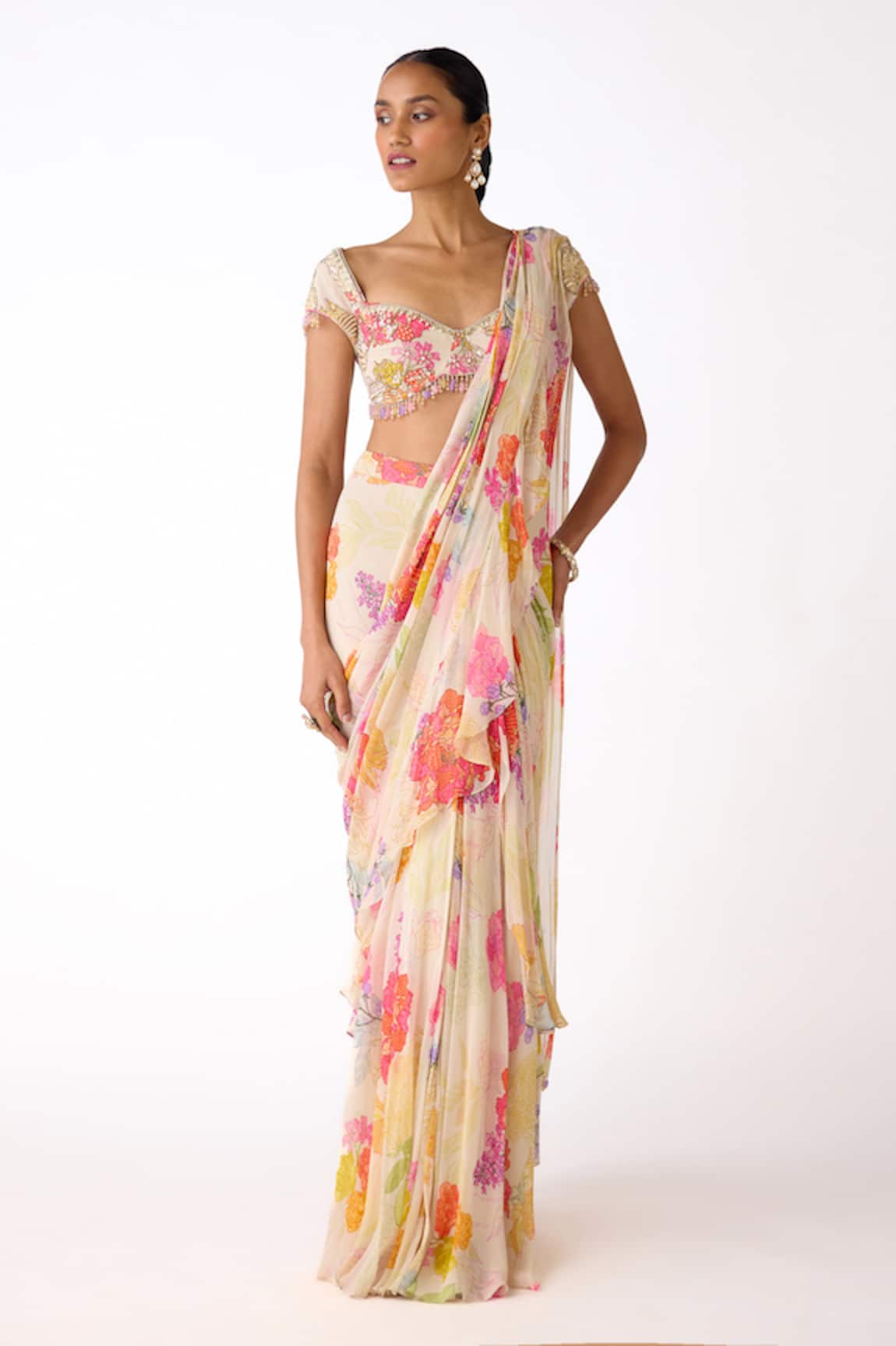 Basanti - Kapde Aur Koffee Floral Print Pre-Draped Ruffle Saree With Blouse