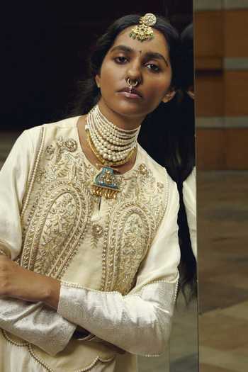 Amaara Jewels Soleil Charm Pendant Hasli Necklace Set 