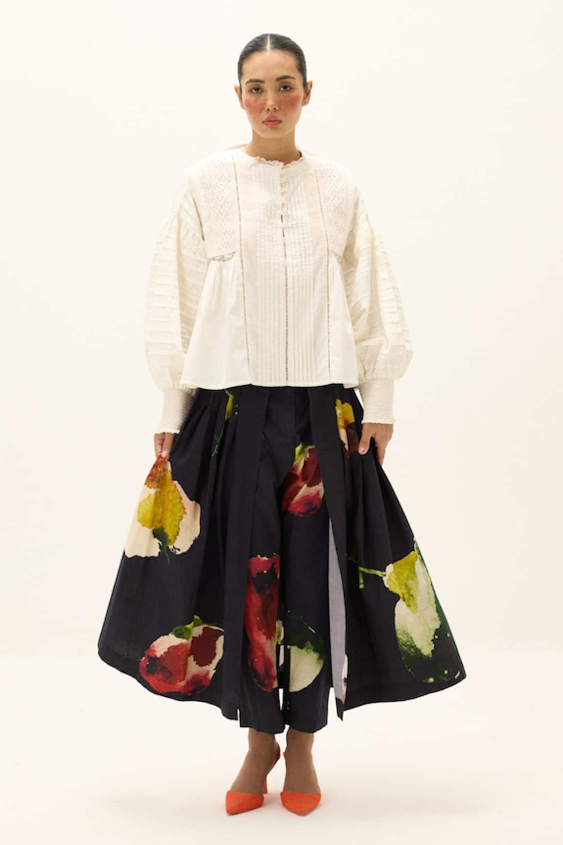 Kharakapas Oris Pintuck Top