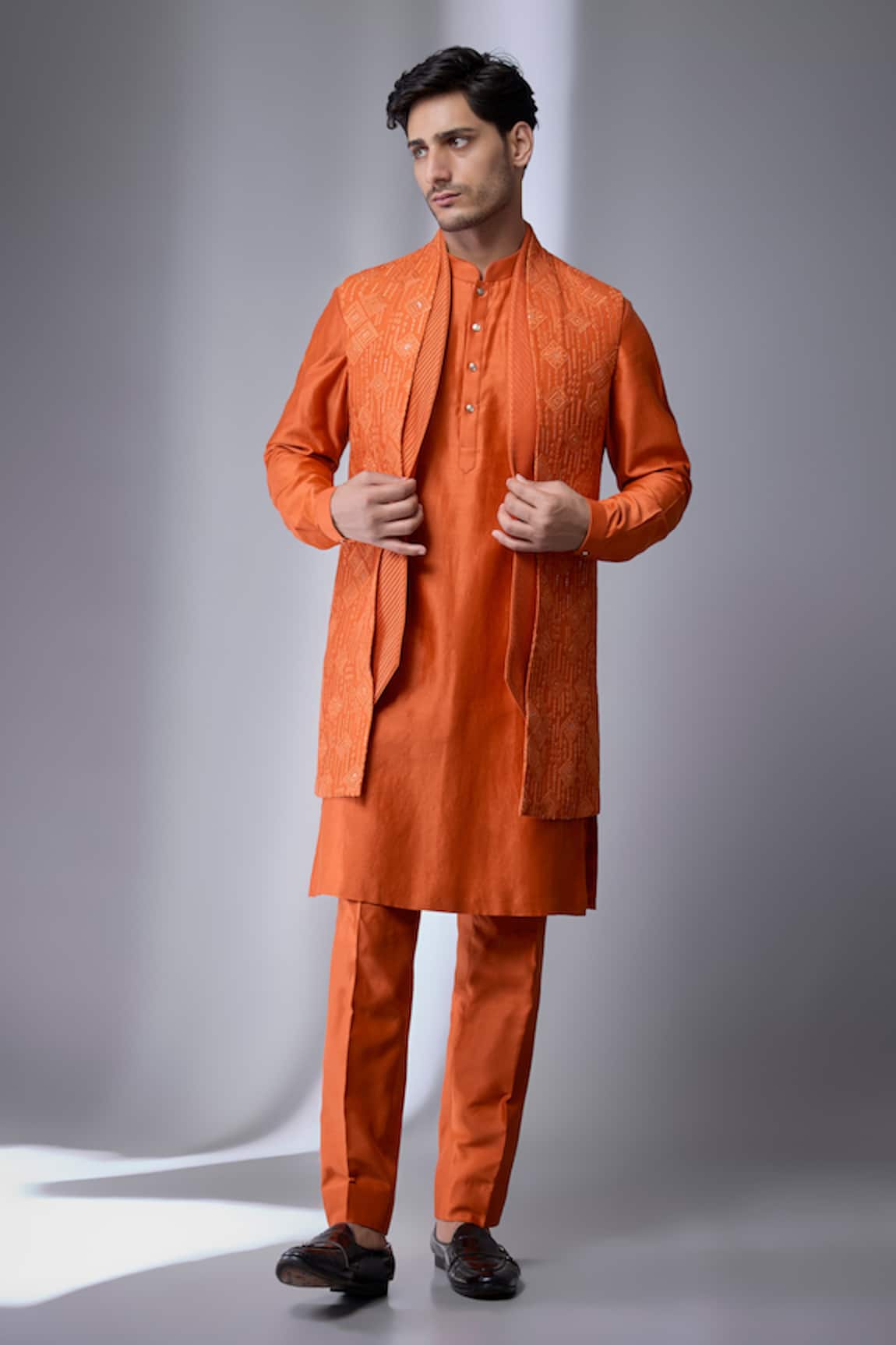 SALIL BHATIA Embellished Bundi & Kurta Set 