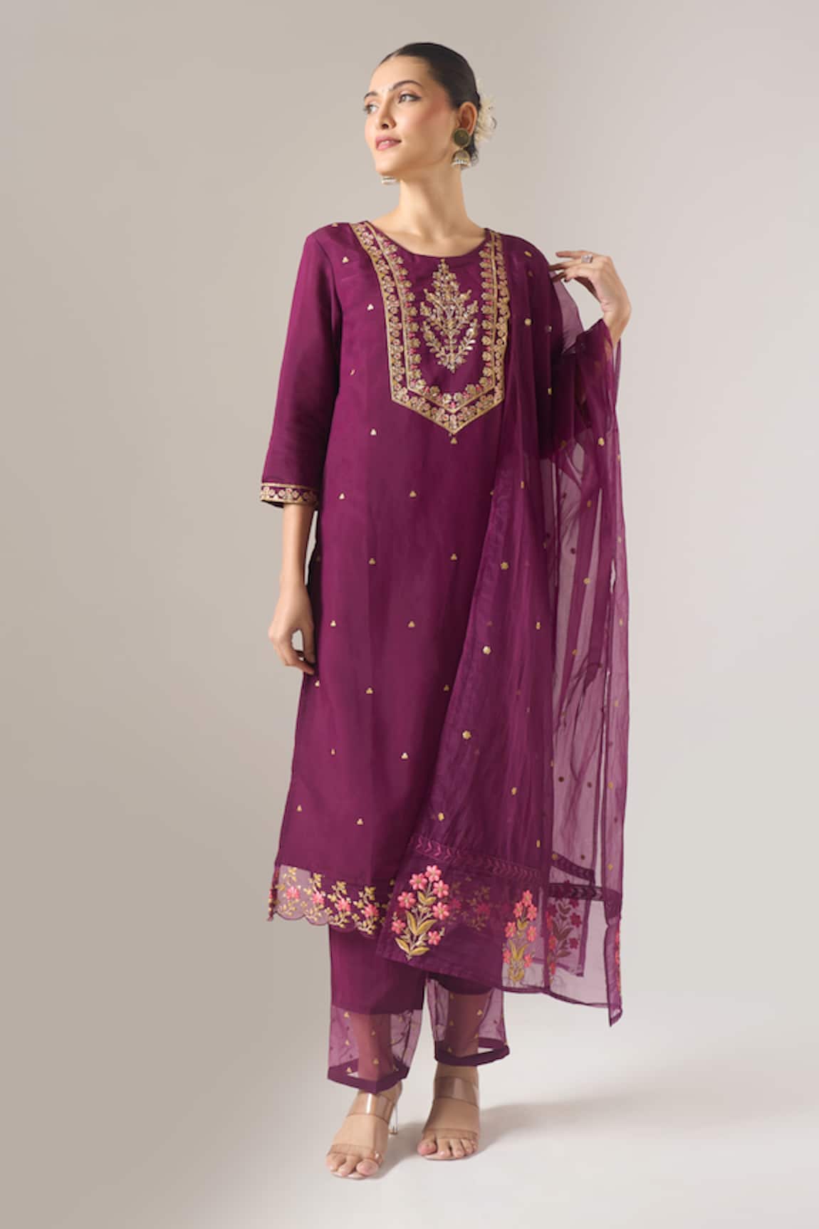 Naintara Bajaj Embroidered Kurta Set With Dupatta