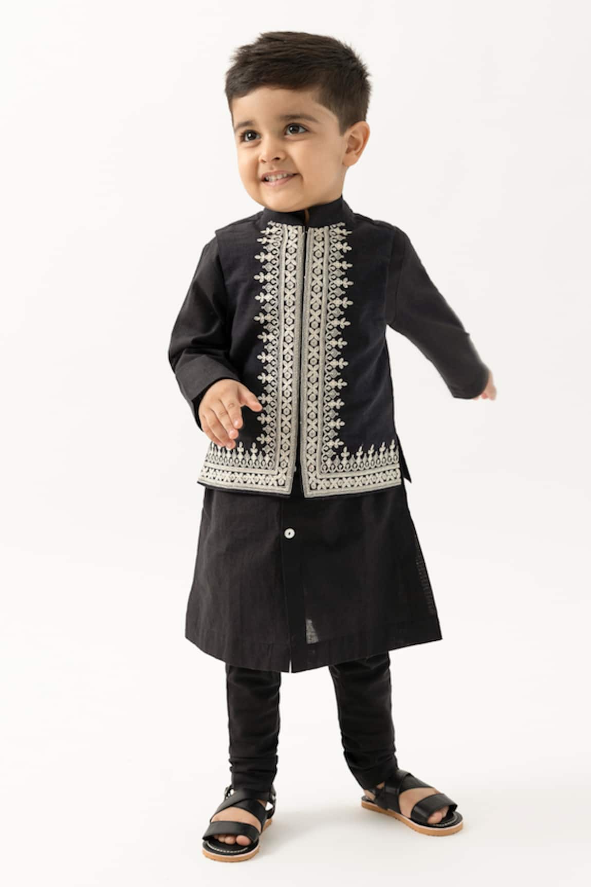Tiber Taber Embroidered Bundi Jacket