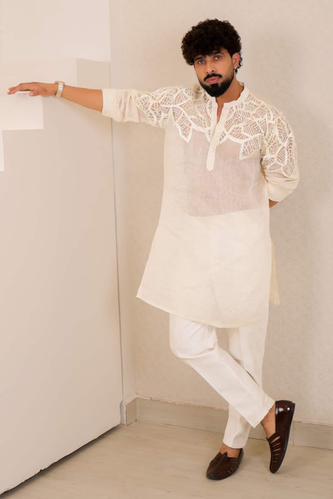 Menero Chanderi Silk Web Designed Kurta & Pant Set