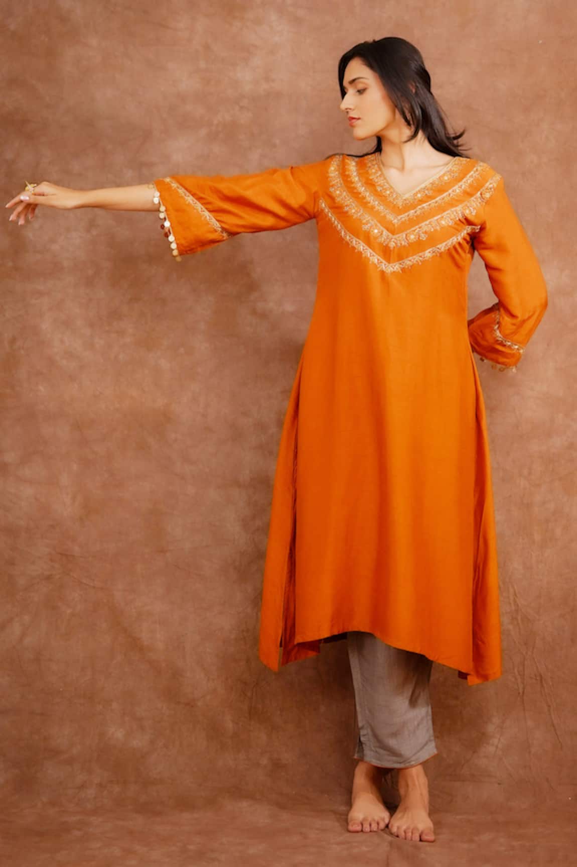 World of Sugandh Surkhiya Hand Embroidered Kurta With Pant 