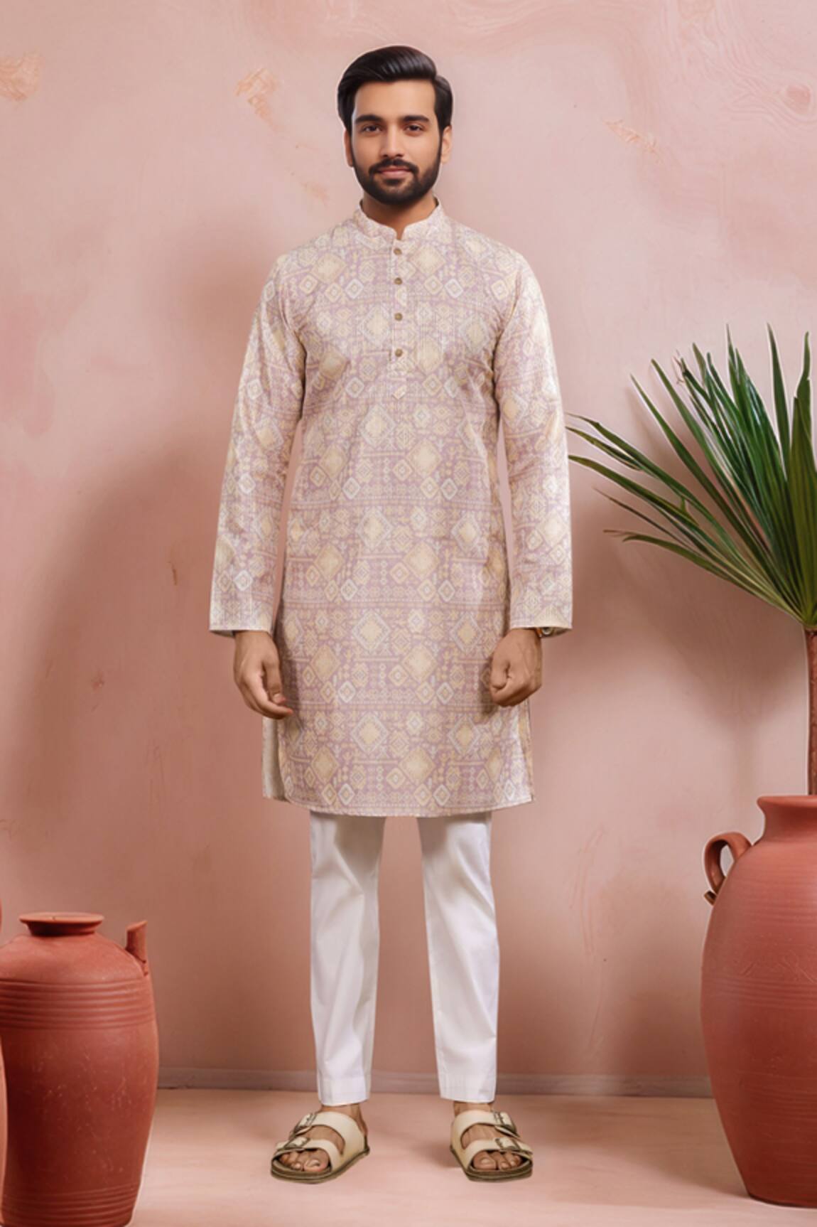 Arihant Rai Sinha Butti Pattern Kurta Set 