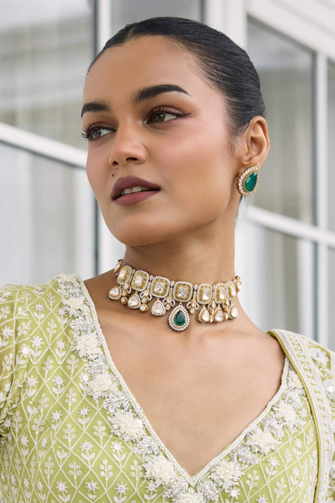 Amaara Jewels Ayira Moissanite & Emerald Sleek Necklace Set