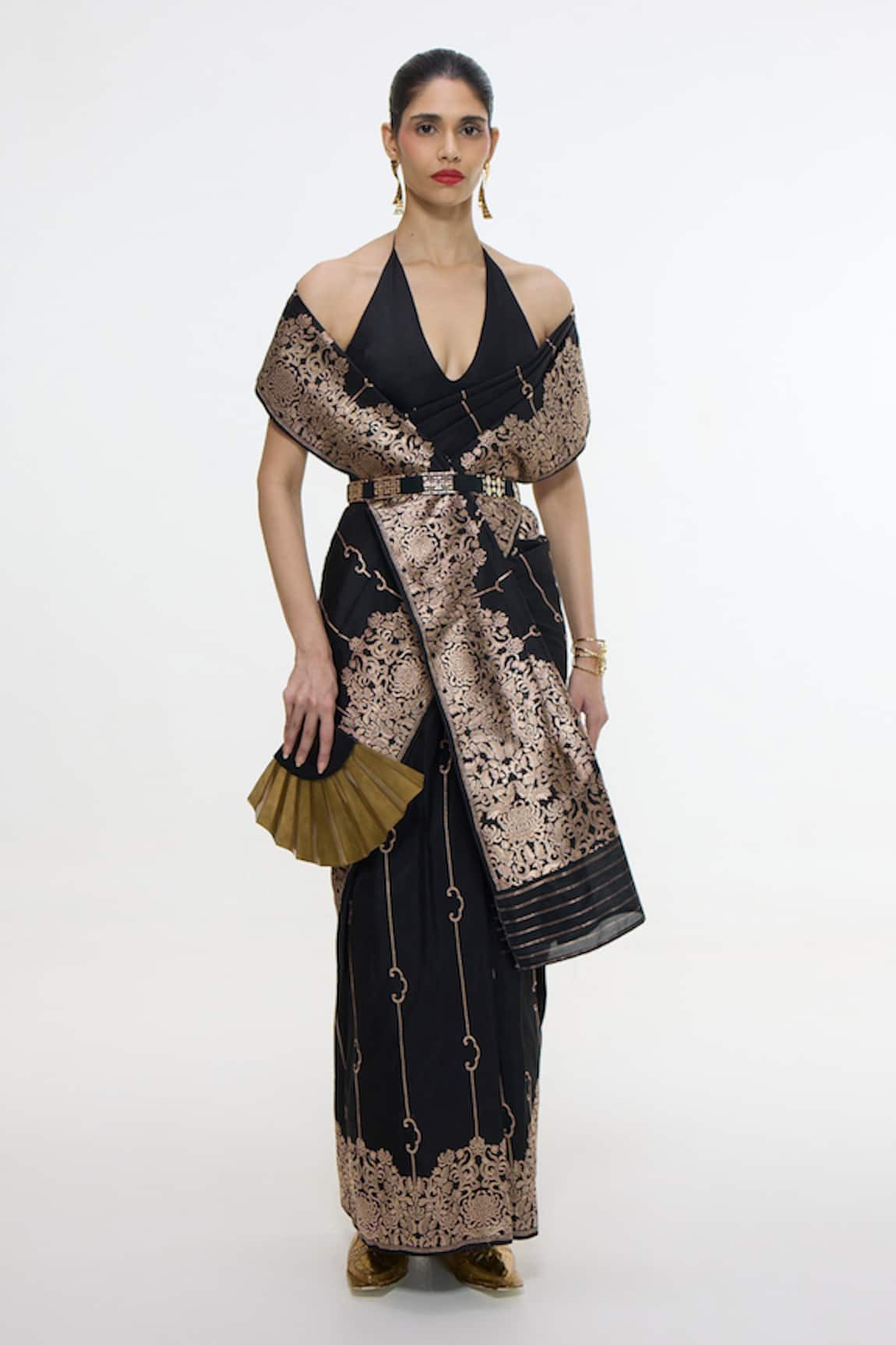 Ekaya Banaras Handwoven Black Mashroo Silk Saree With Running Blouse