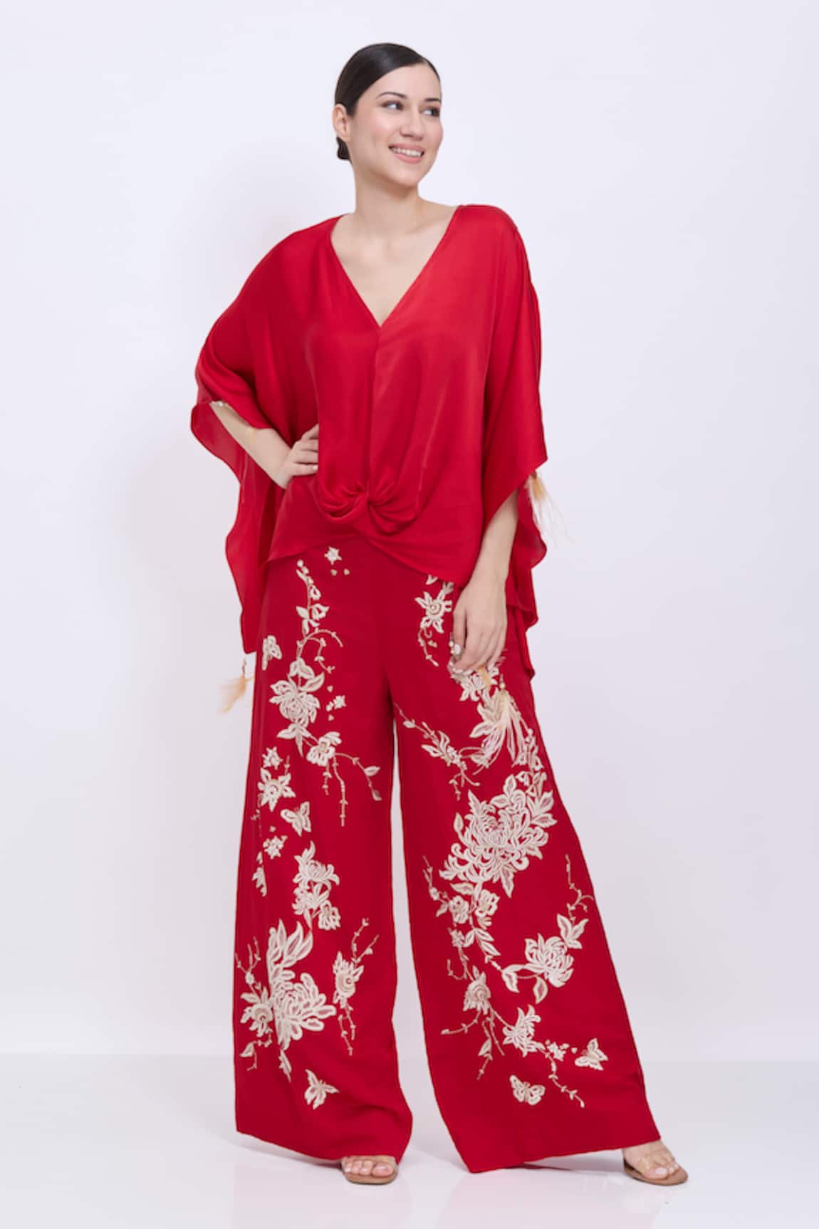 Dilnaz Chrysanthemum Embroidered Trouser