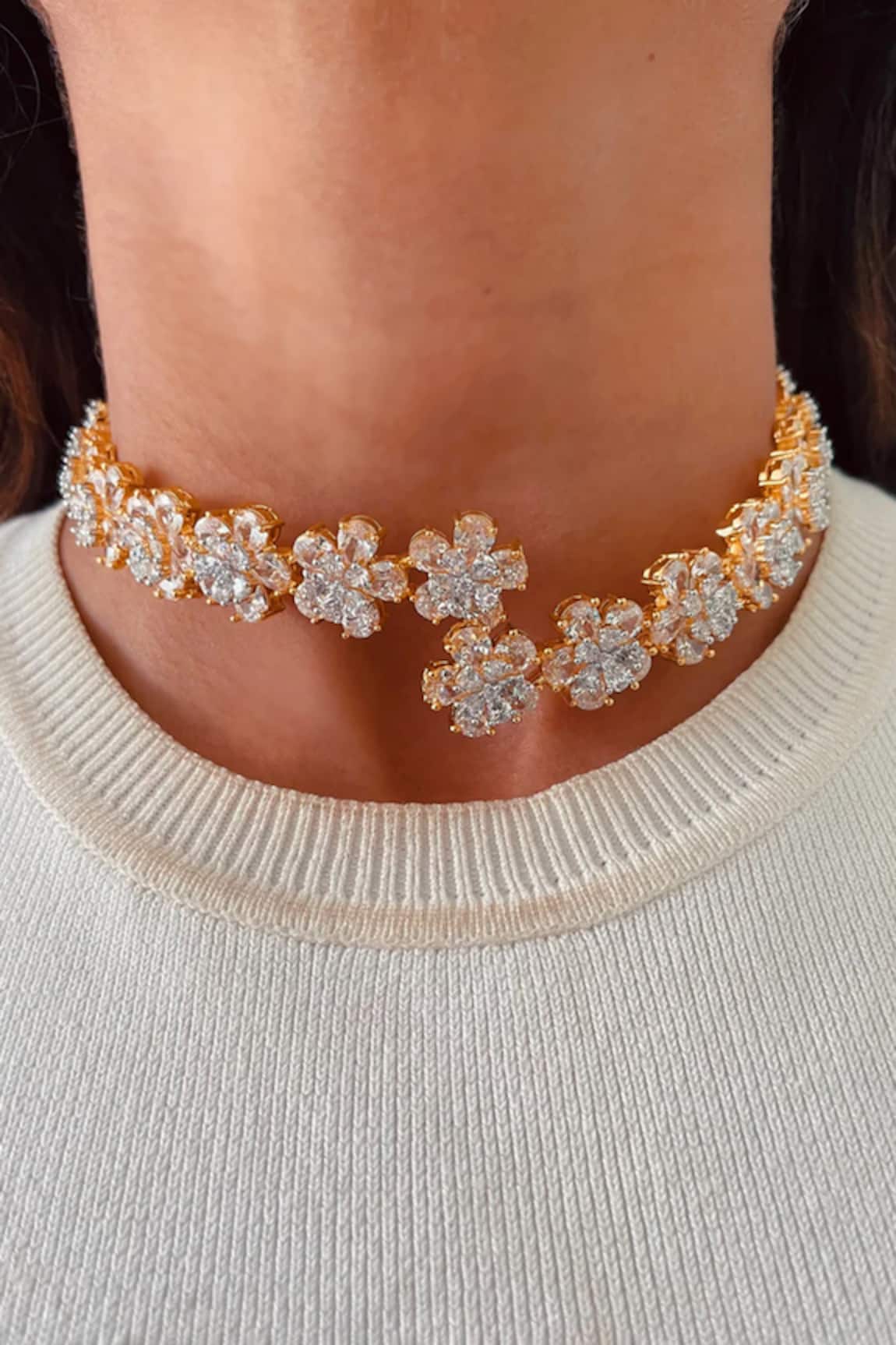 PRERTO Floral Imitation Diamond Studded Necklace Set 