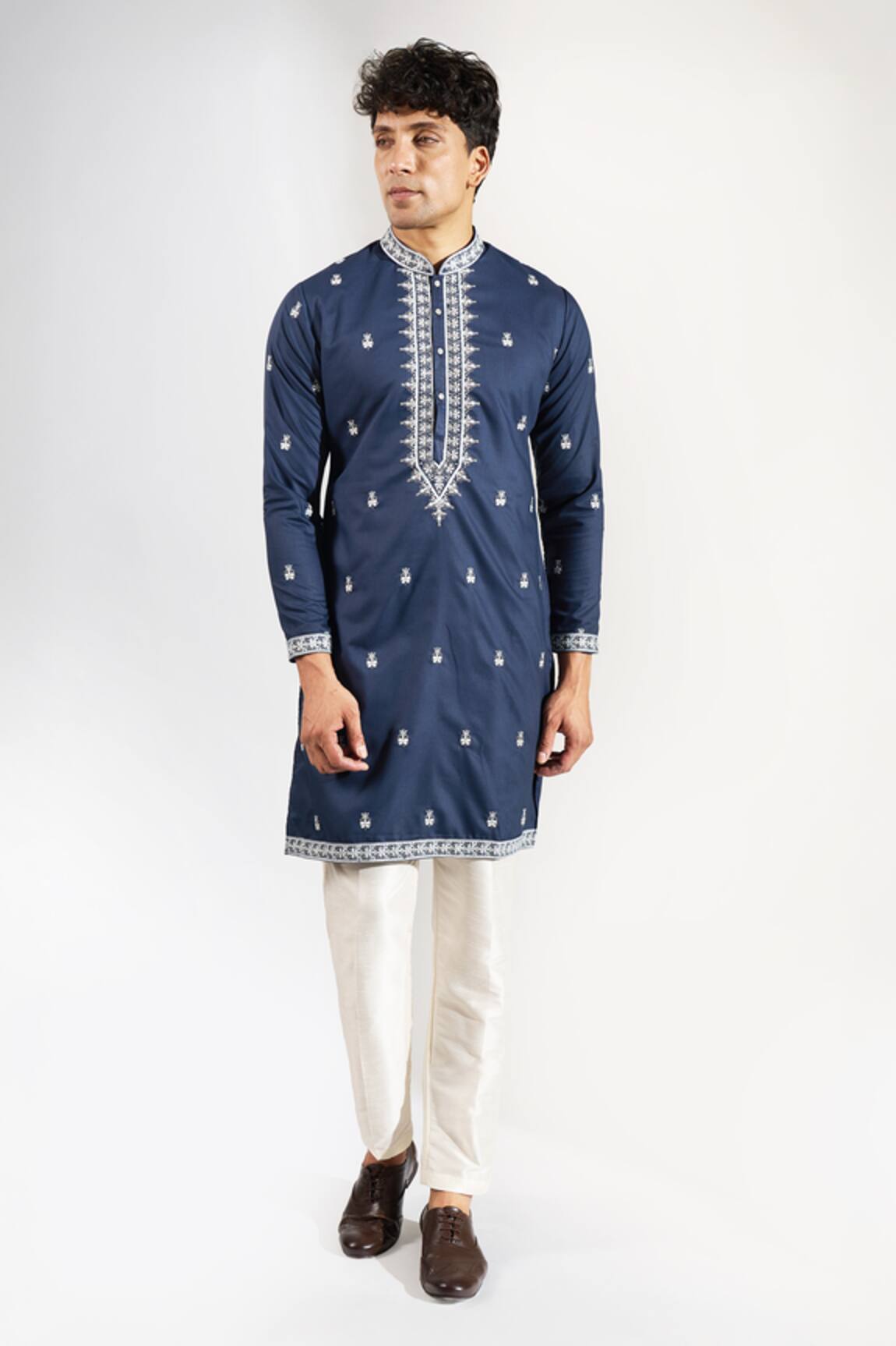 Rng Safawala Thread & Sequins Embroidered Kurta Set 
