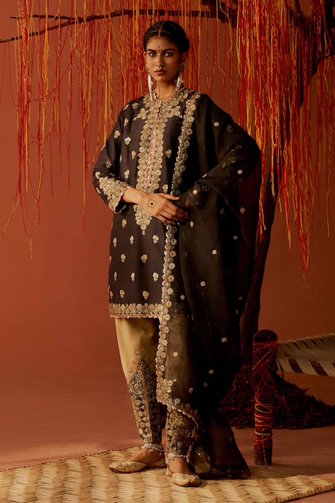 Sue Mue Kala Applique Kurta Salwar Set