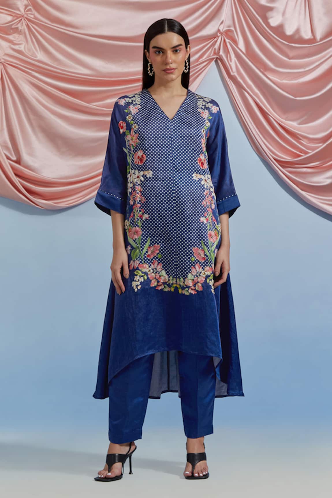 Pozruh By Aiman Amore Embroidered Kurta Set