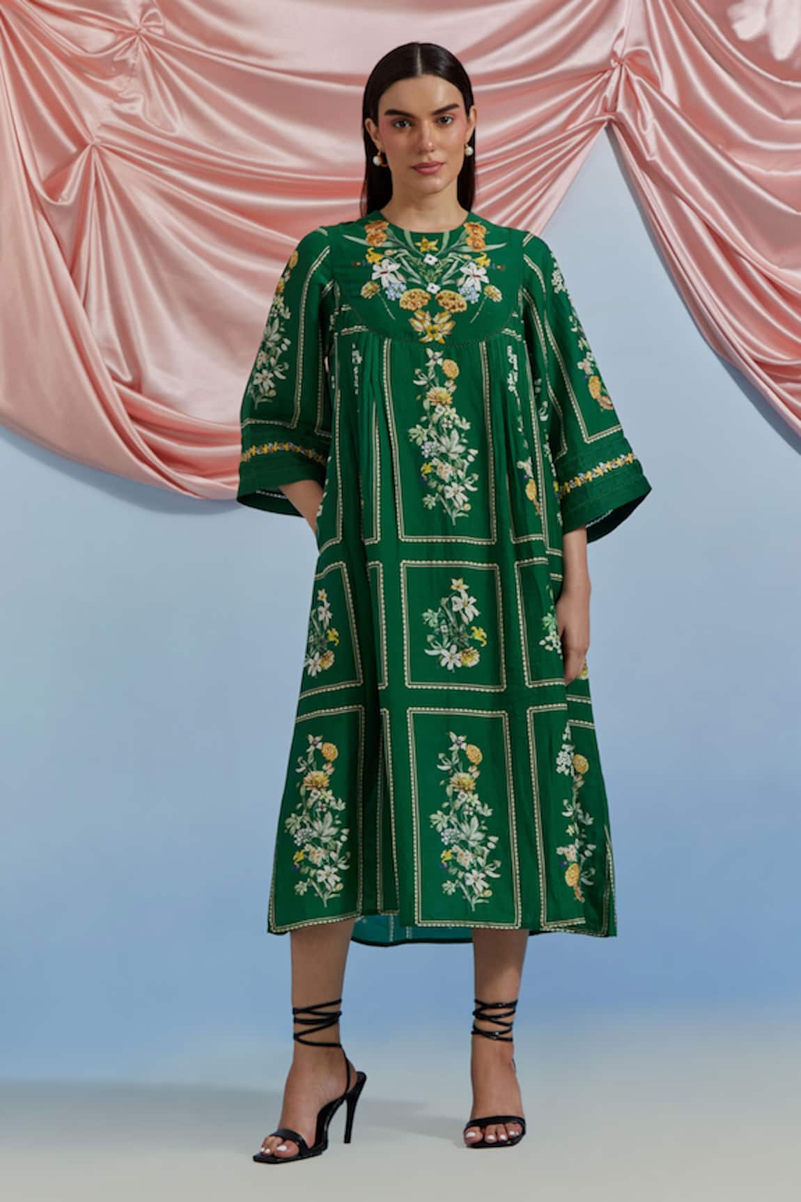 Pozruh By Aiman Bouquet Print Pleated Dress