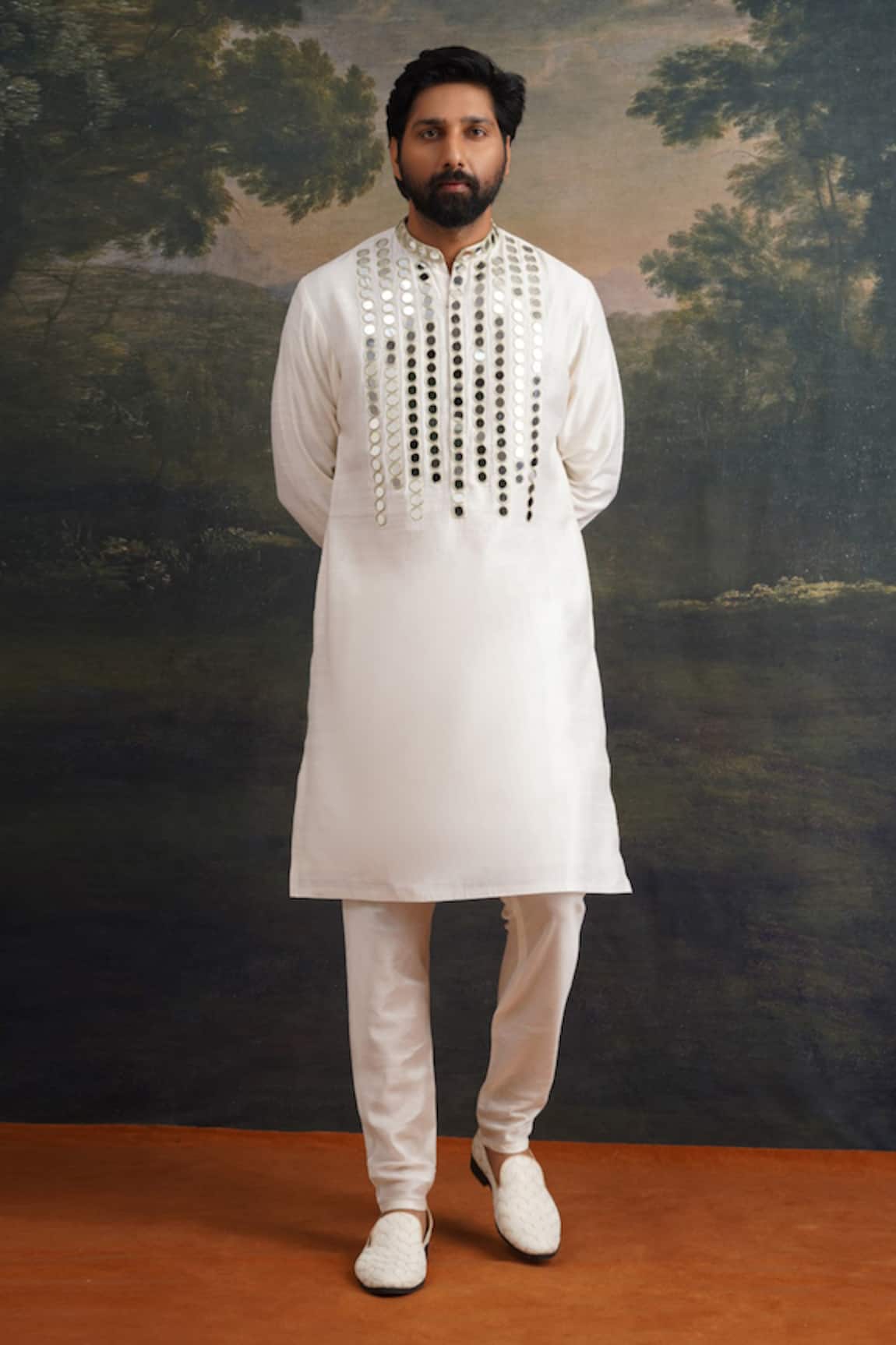 Thetaa Mirror Embroidered Kurta & Pant Set