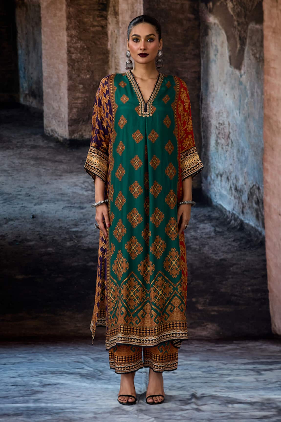 Rajdeep Ranawat Bethari Banera Tunic 