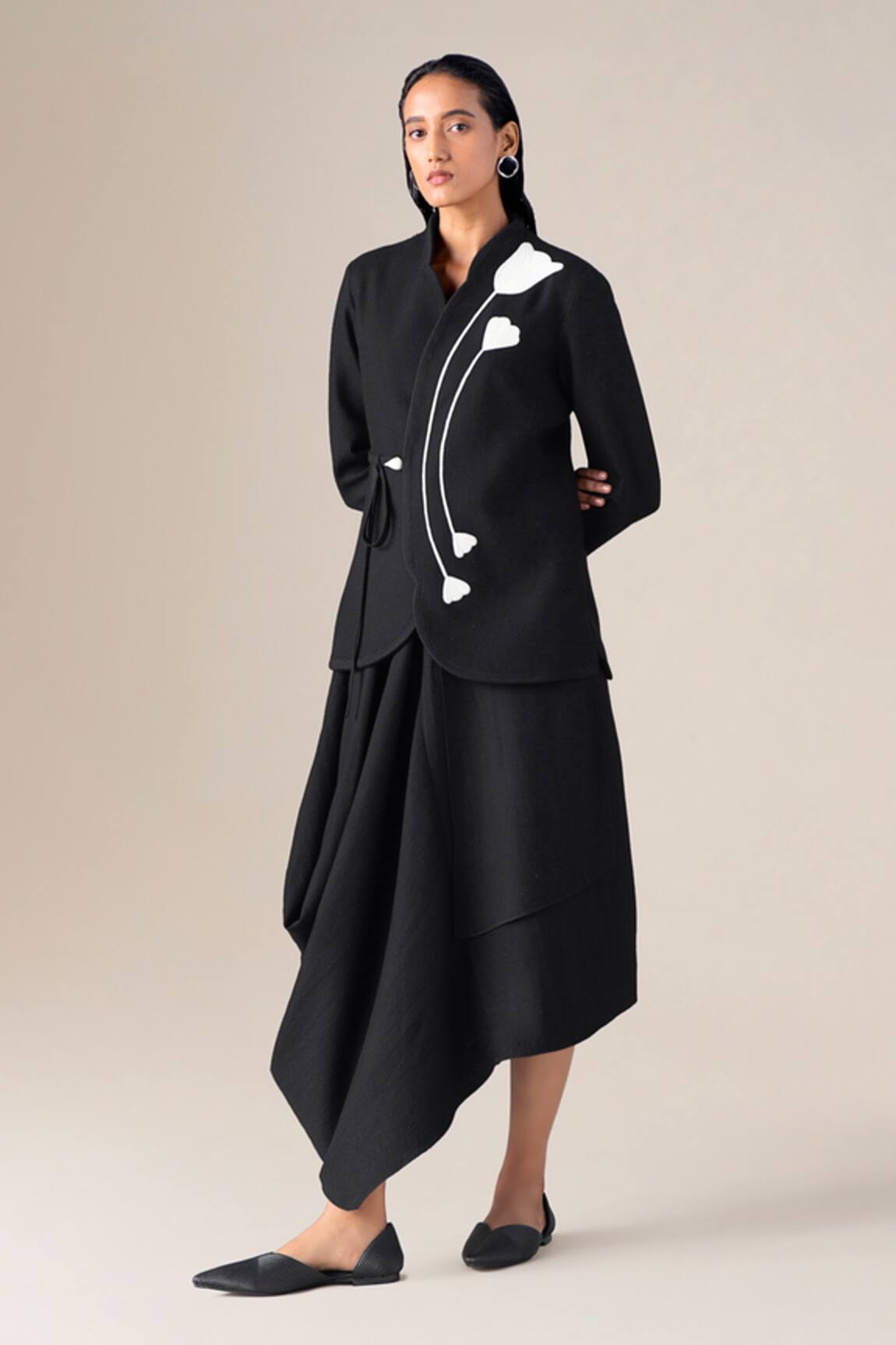 Ampm Iver Floral Embroidered Jacket 