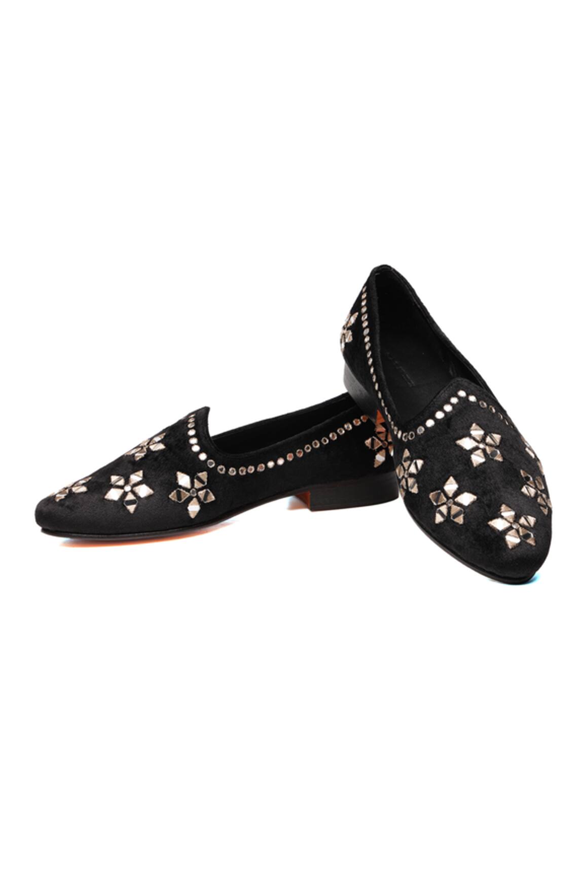 Shutiq Avsar Geometric Mirror Work Juttis 