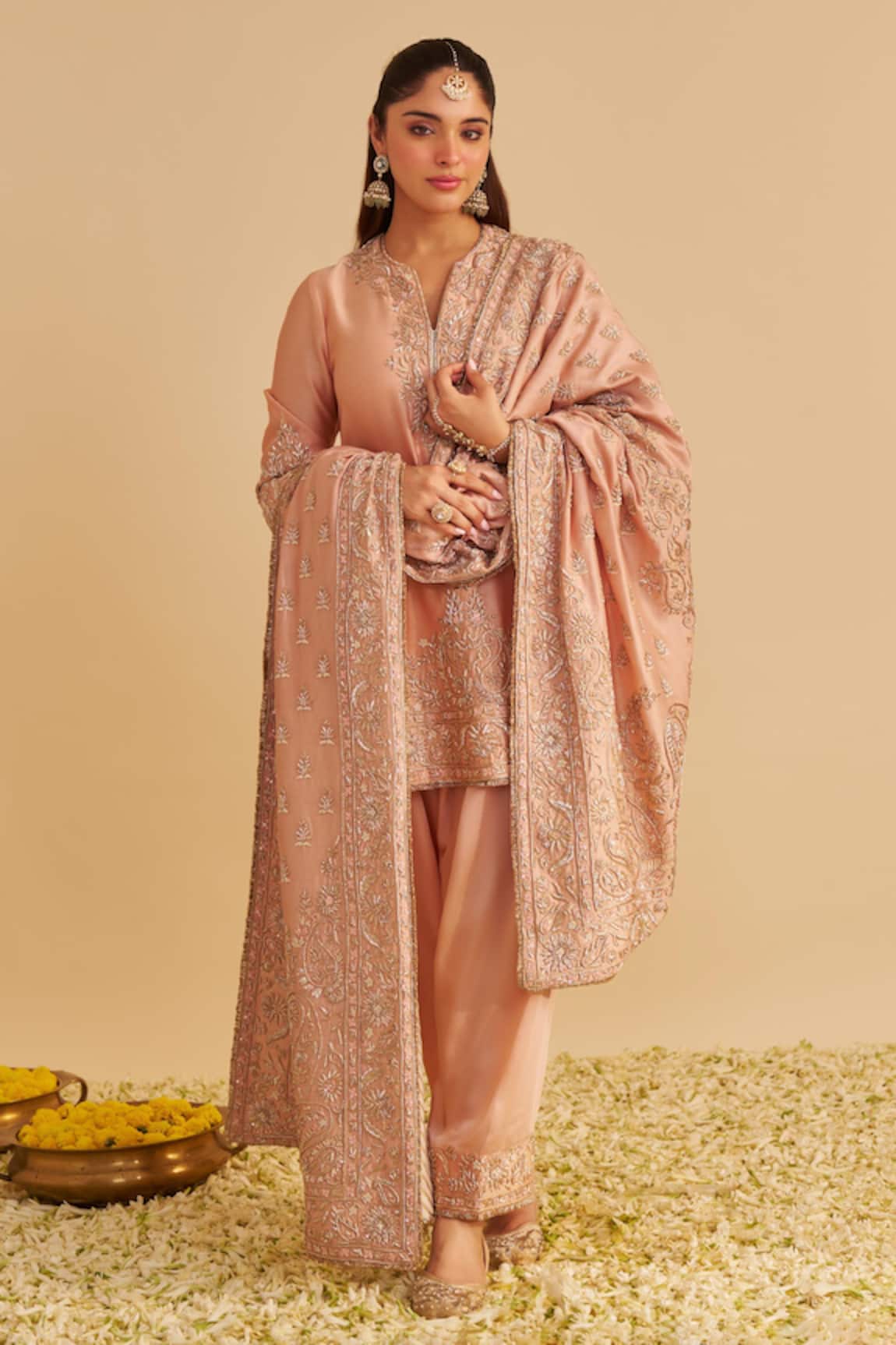 Sheetal Batra Areeba Embroidered Kurta Set