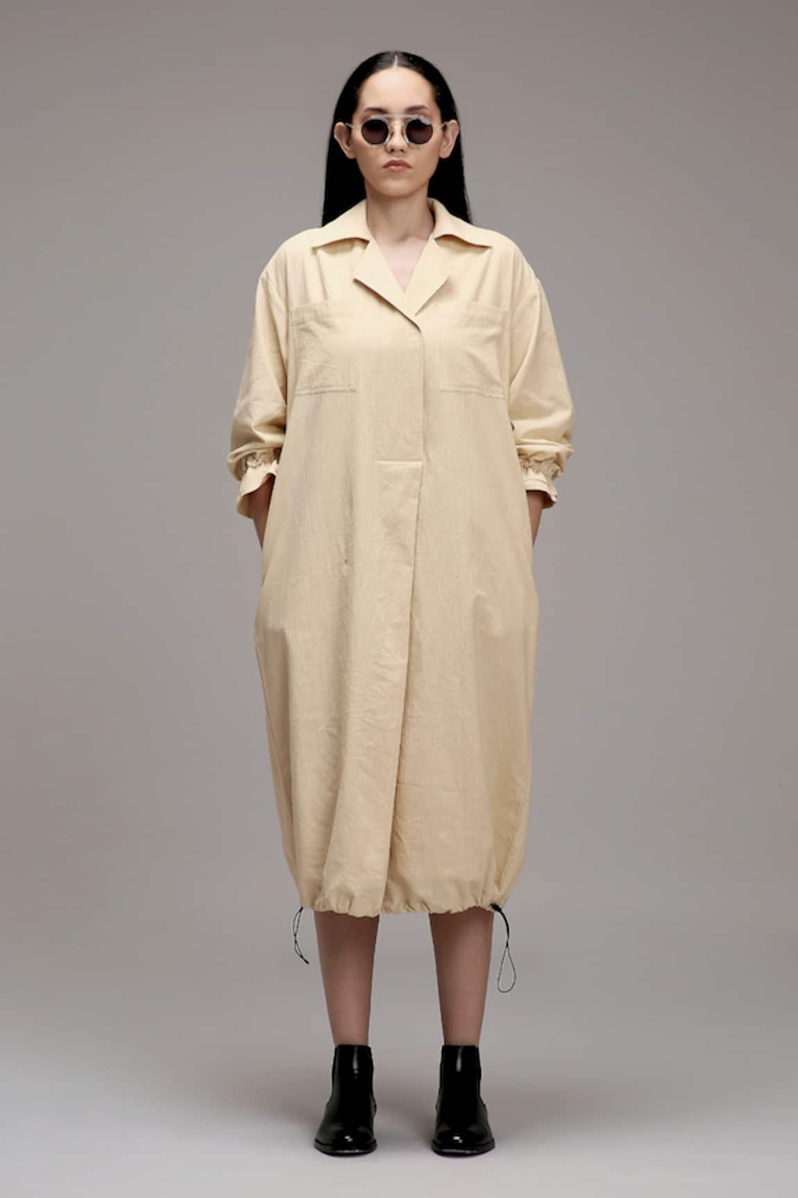 MATI_1 Collared Midi Dress