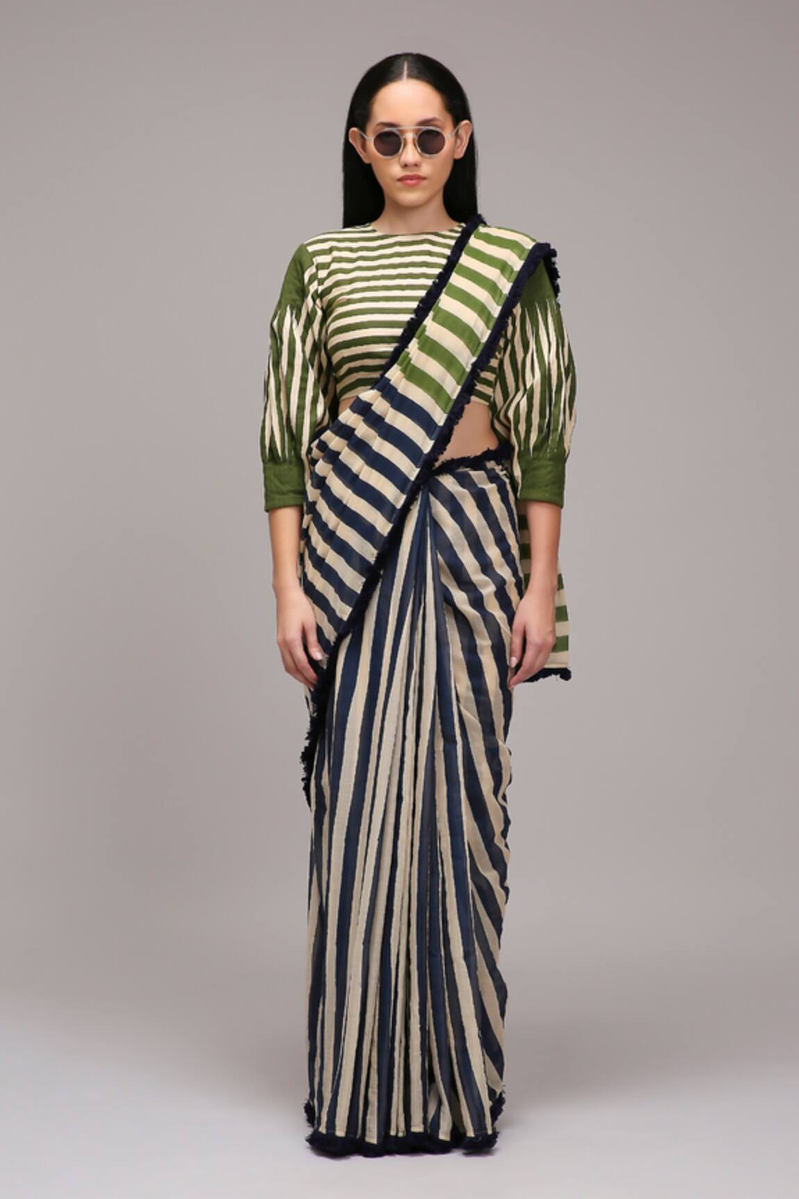 MATI Striped Saree & Blouse Set 