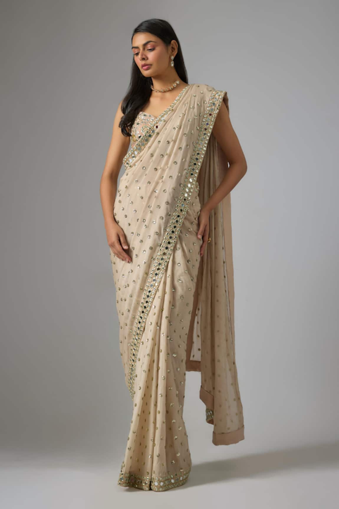 Vana Ethnics Mirror & Sequins Embroidered Saree With Blouse