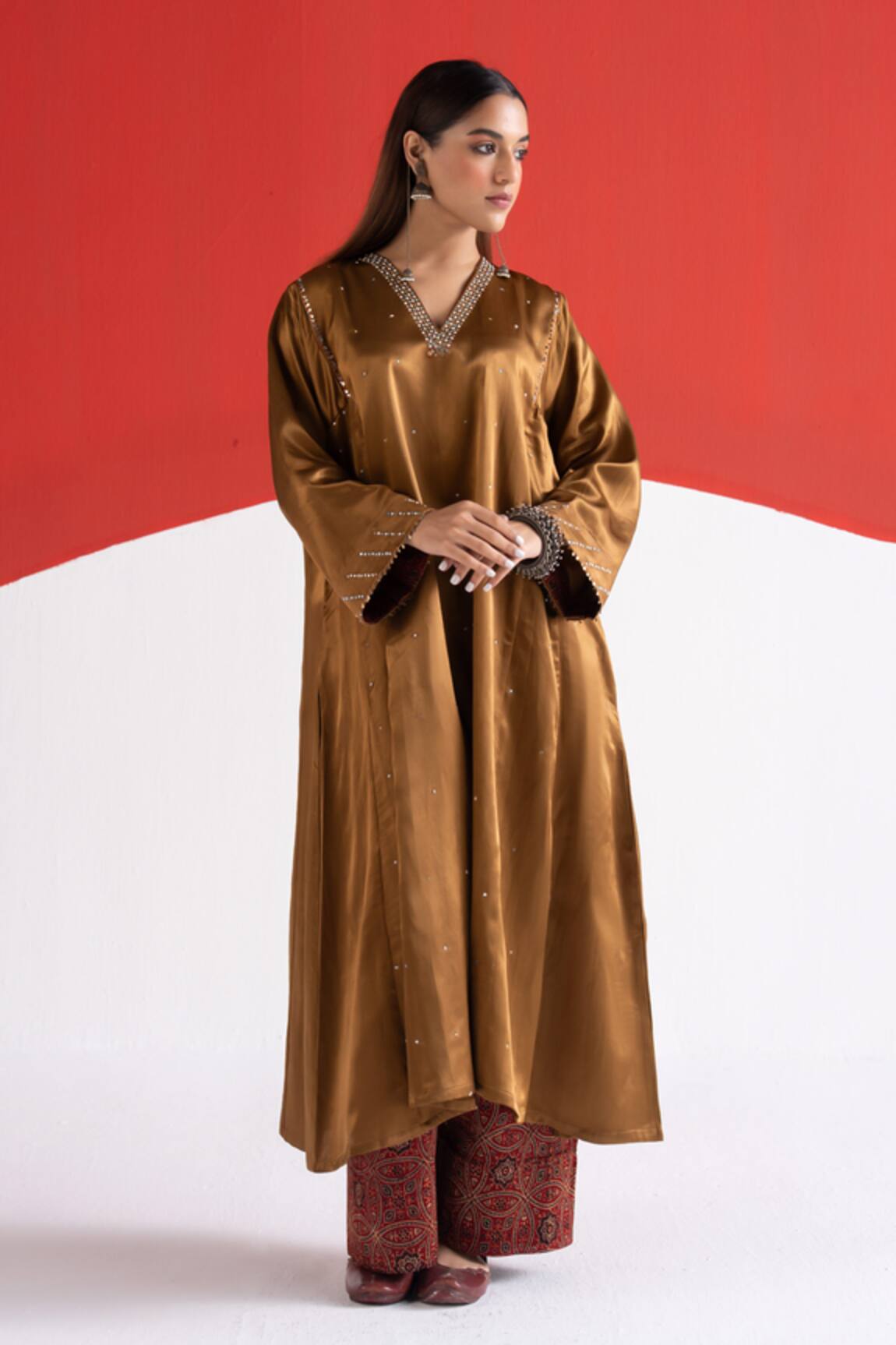 TA’Assur Gulnaaz Embroidered Phiran Kurta 