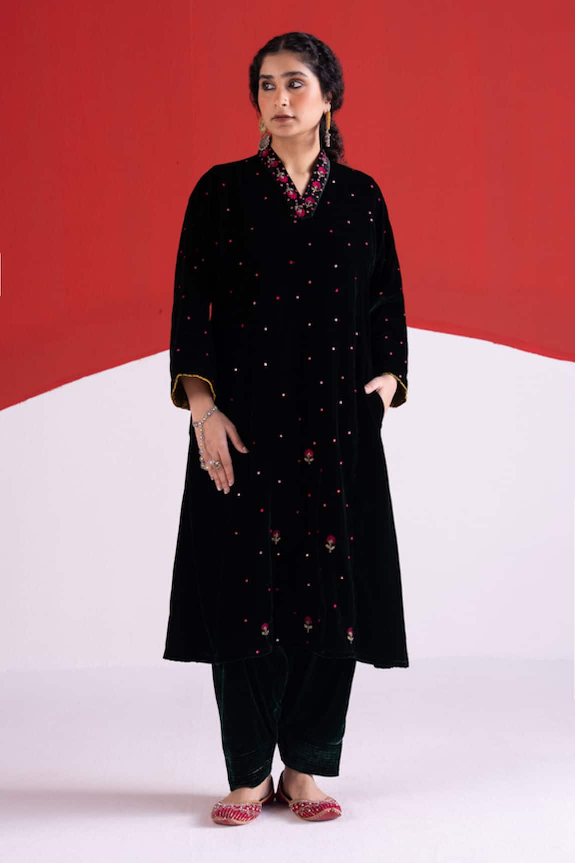 TA’Assur Rosy Velvet Sequin Work Phiran Kurta 