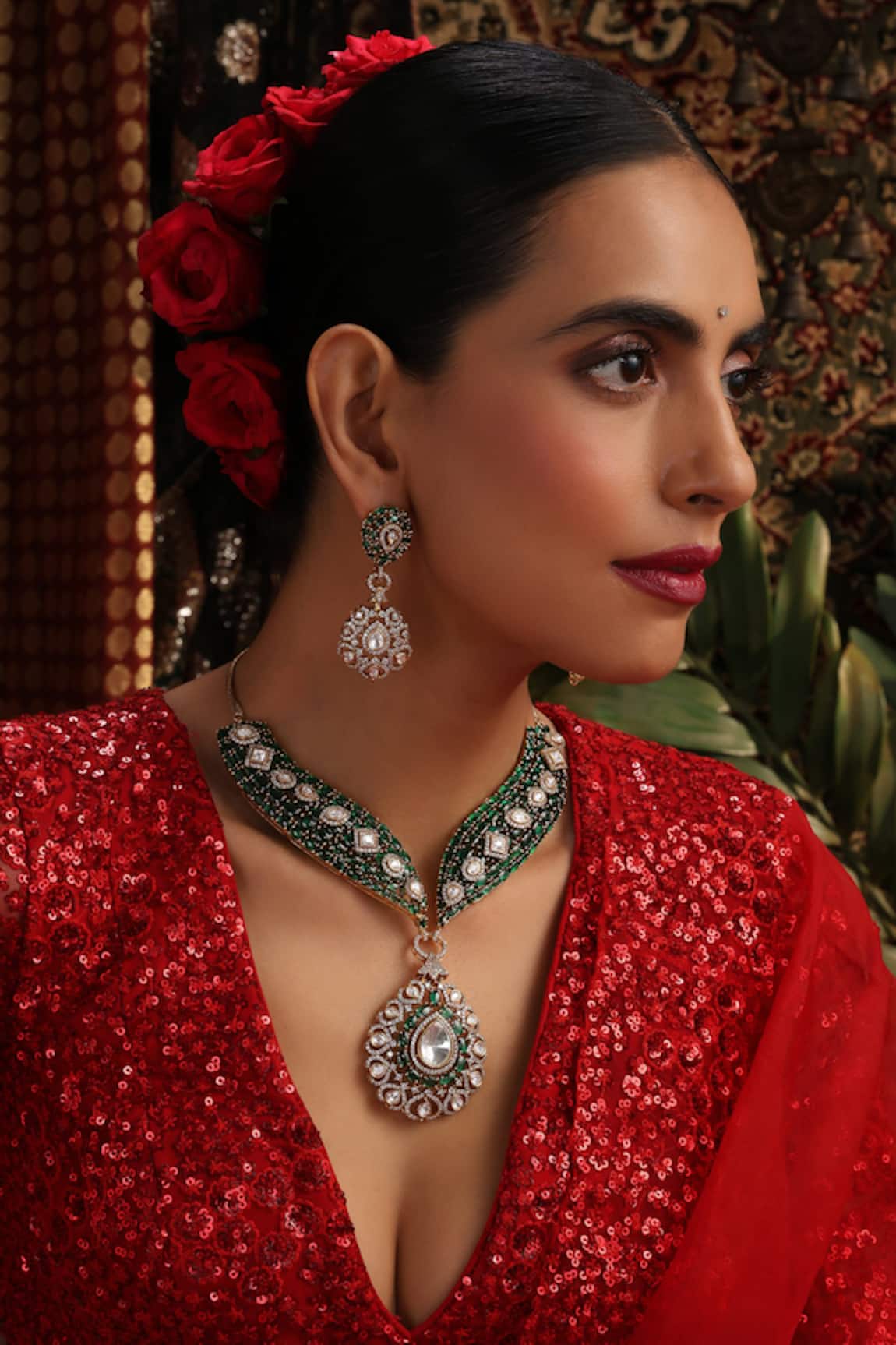 Swabhimann Kundan & Emerald Studded Necklace Set 