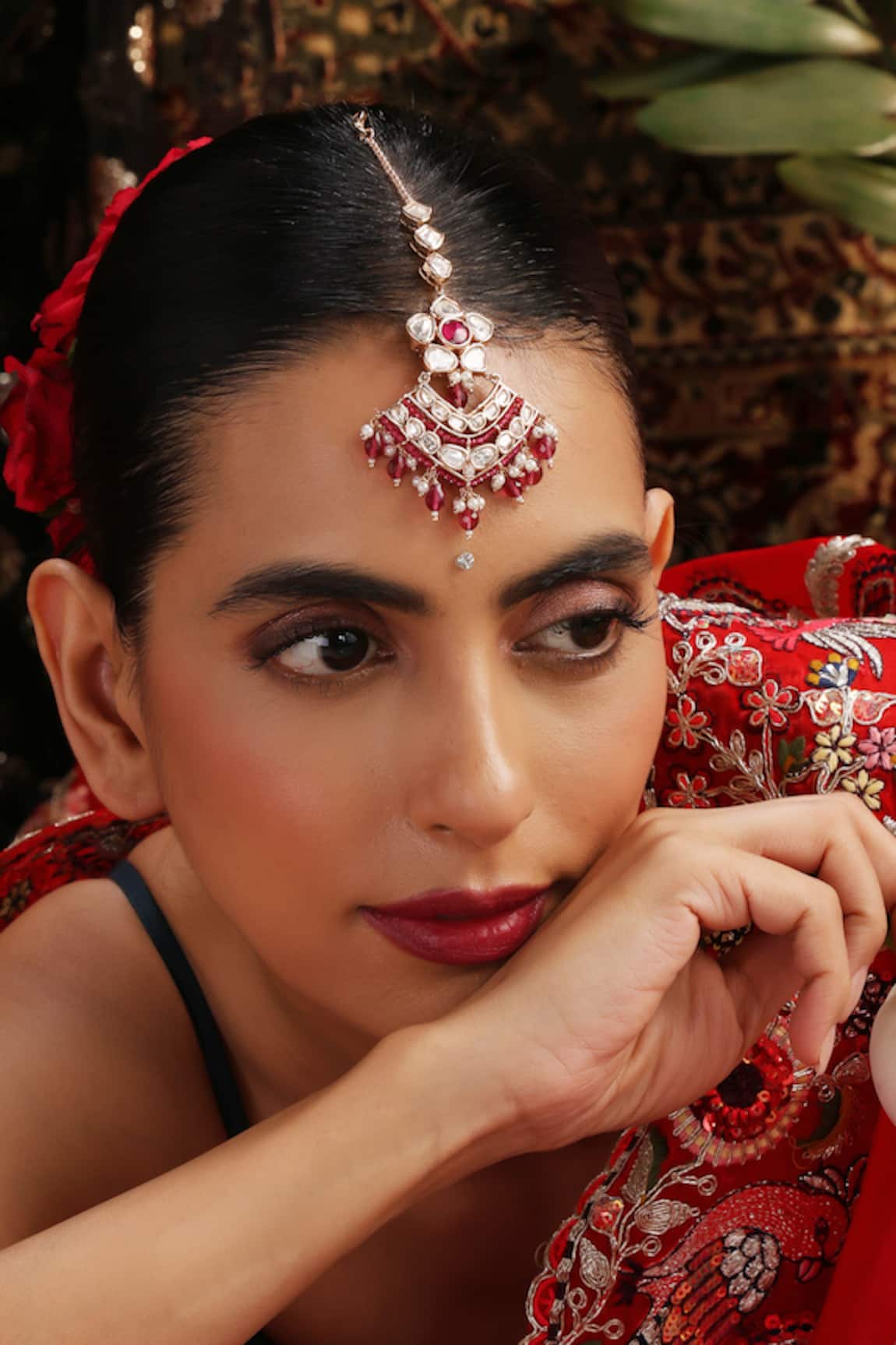 Swabhimann Kundan & Ruby Droplet Maangtikka 