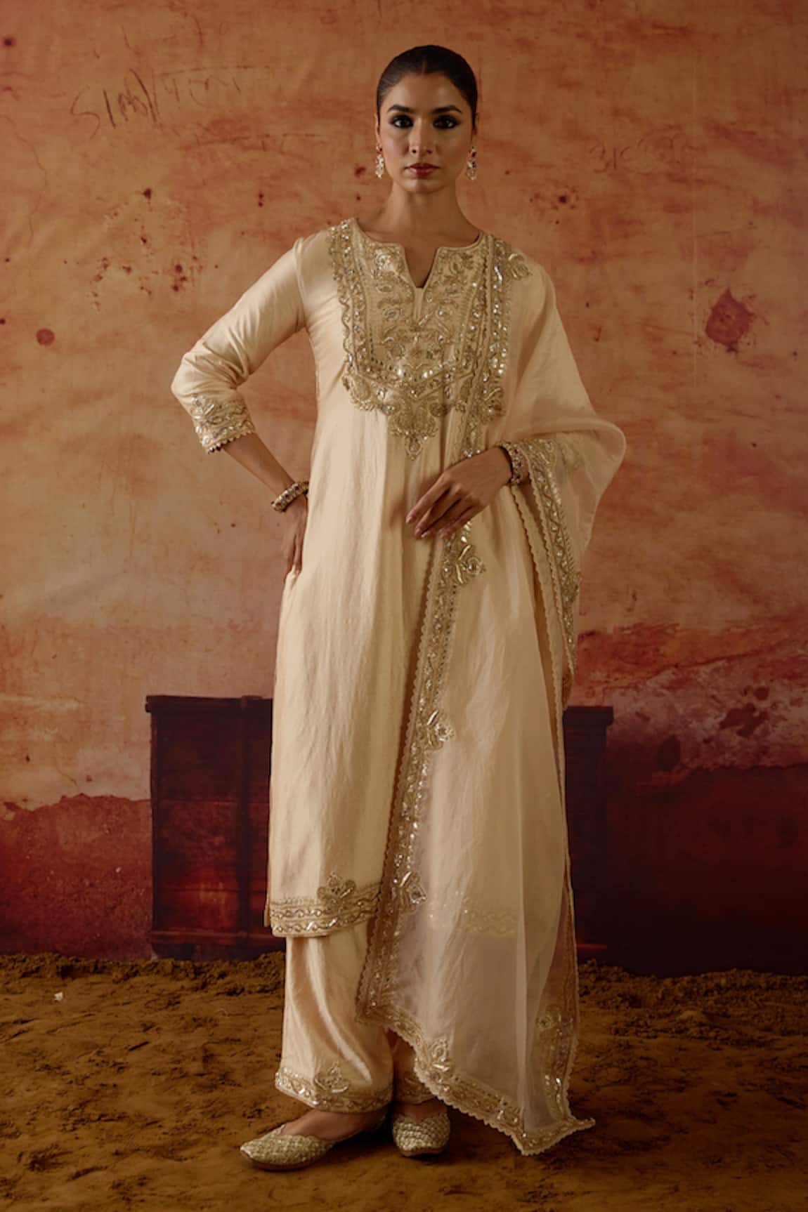 Vinita Bhansali Aafsa Silk Embroidered Kurta Set