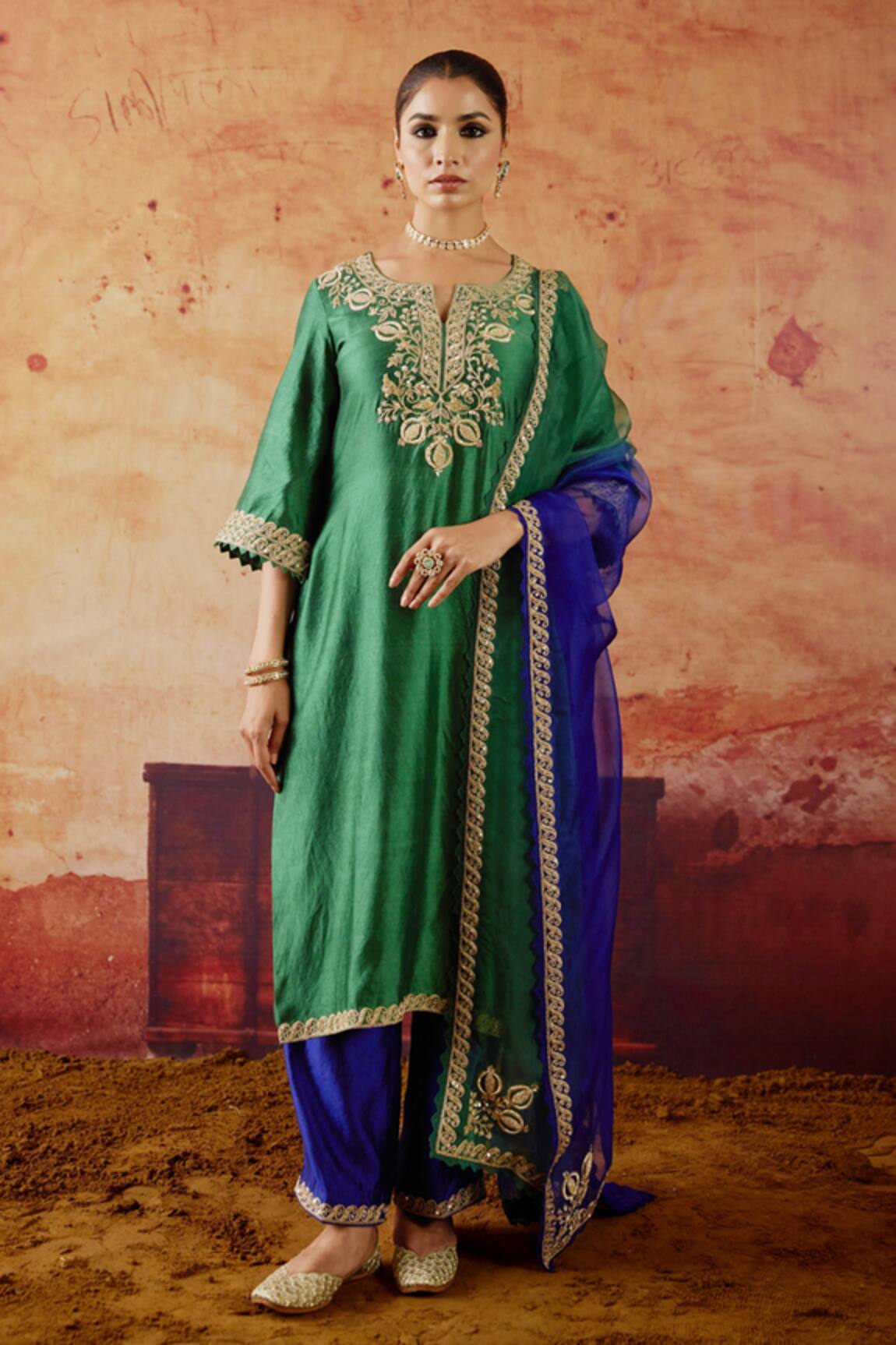 Vinita Bhansali Pankhuri Silk Embroidered Kurta Set
