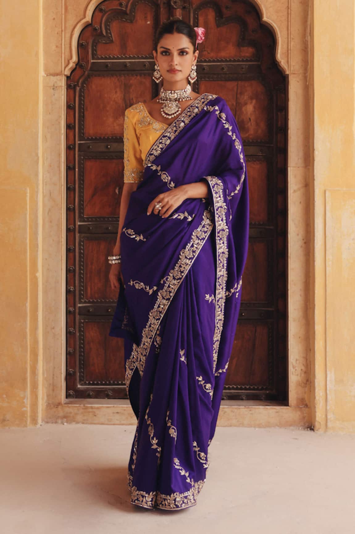 Vinita Bhansali Parinaaz Hand Embroidered Saree With Blouse 