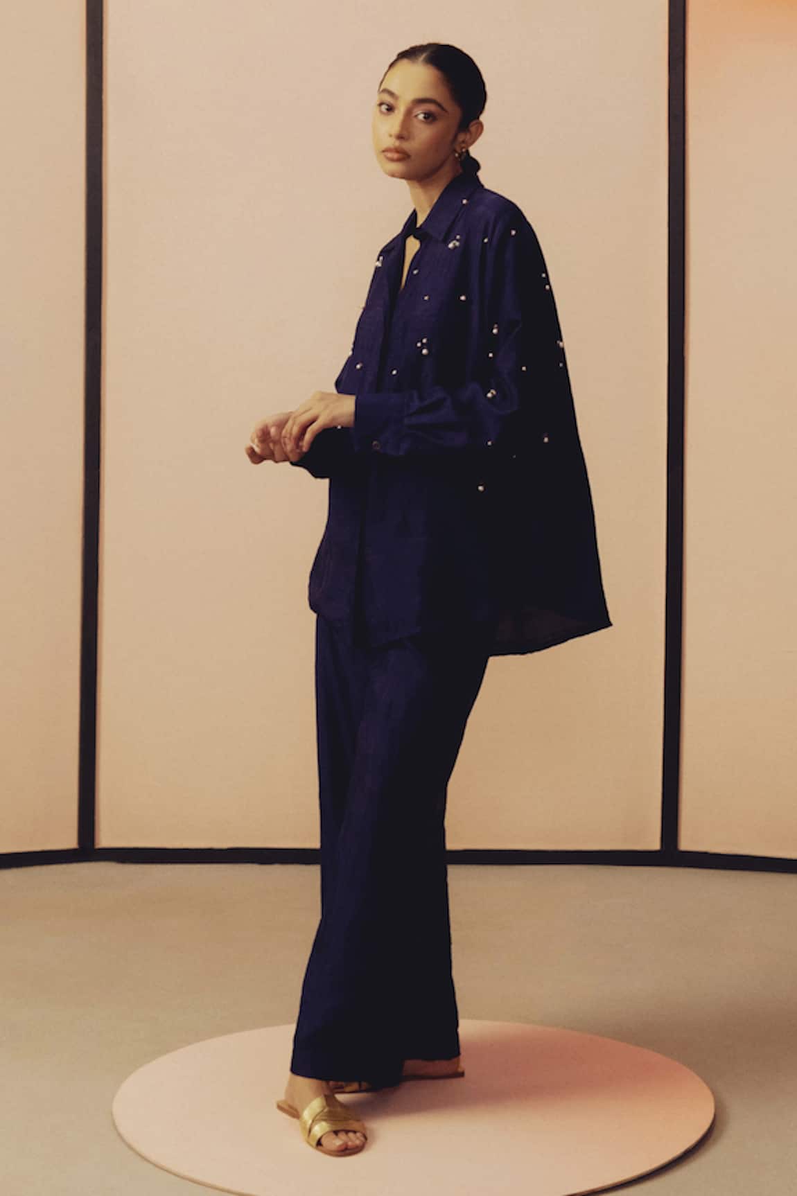 Kavya Singh Kundu Tim Set Hand Embroidered Shirt With Pant