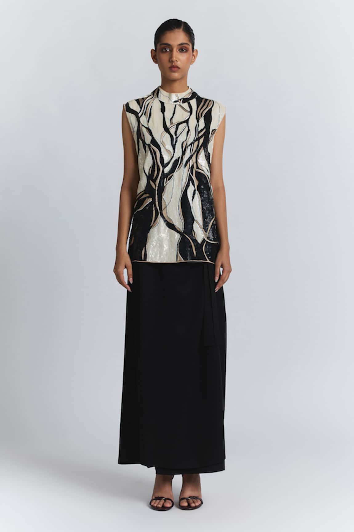 Line Out Line Wrapped Long Skirt