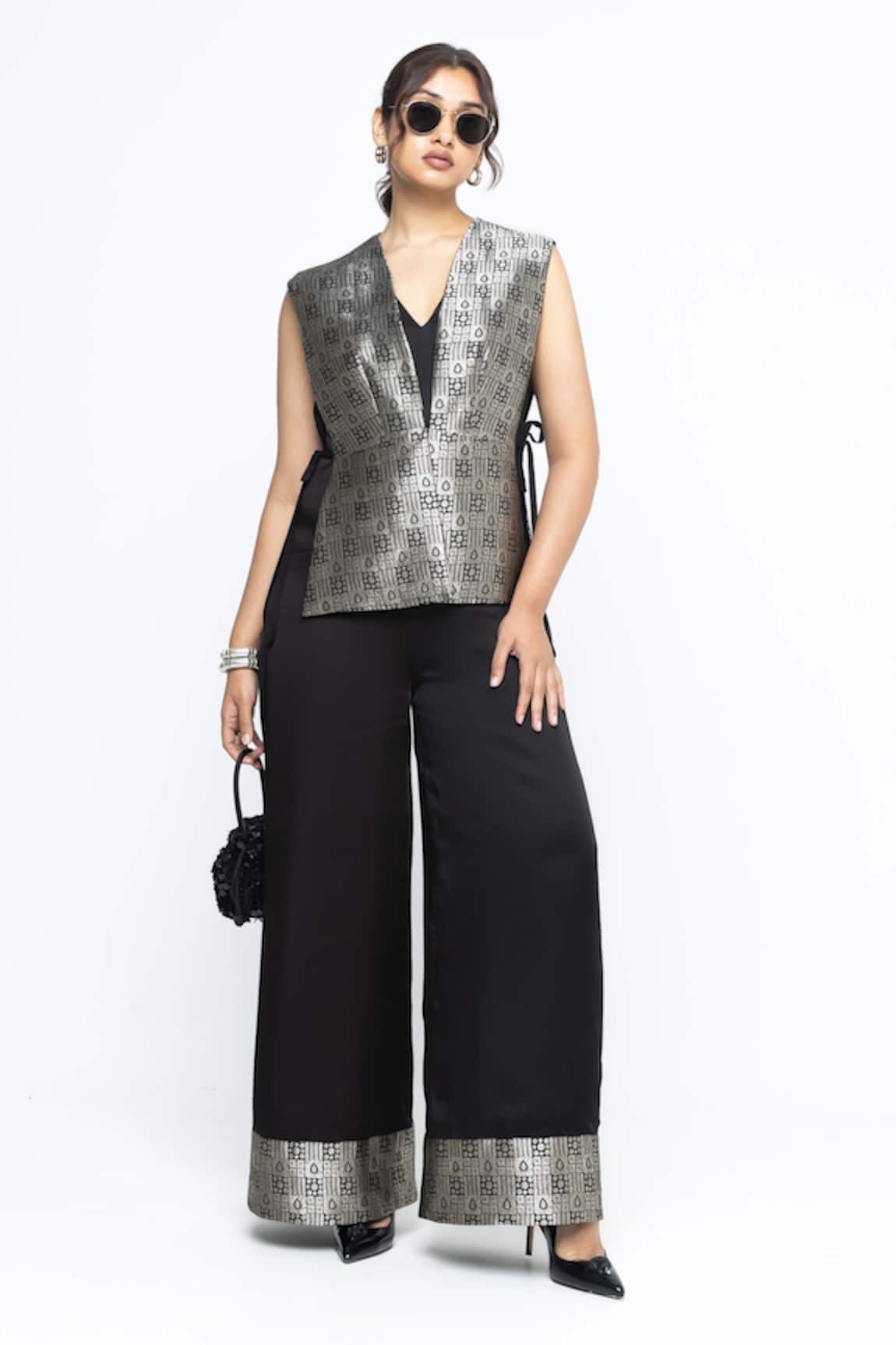 SOBARIKO Alia Gilet With Jumpsuit