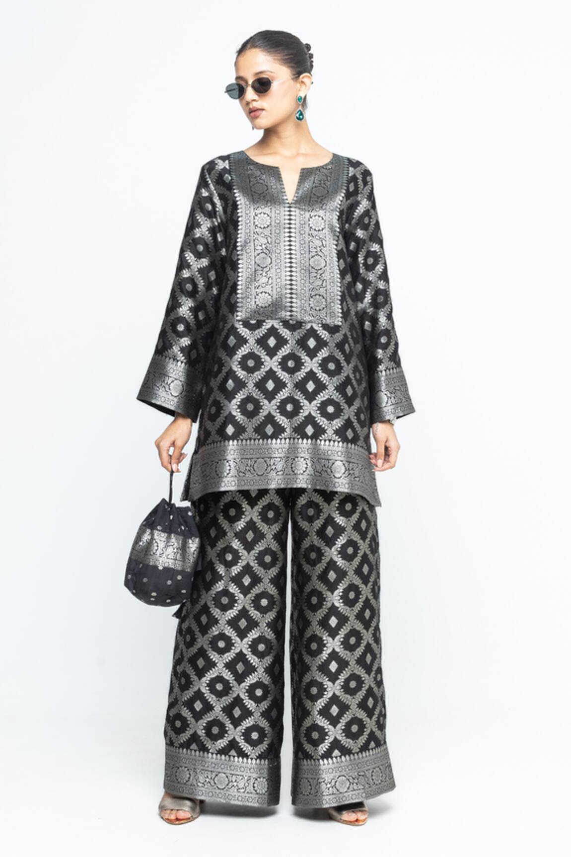 SOBARIKO Heera Brocade Jaal Kurta With Pant