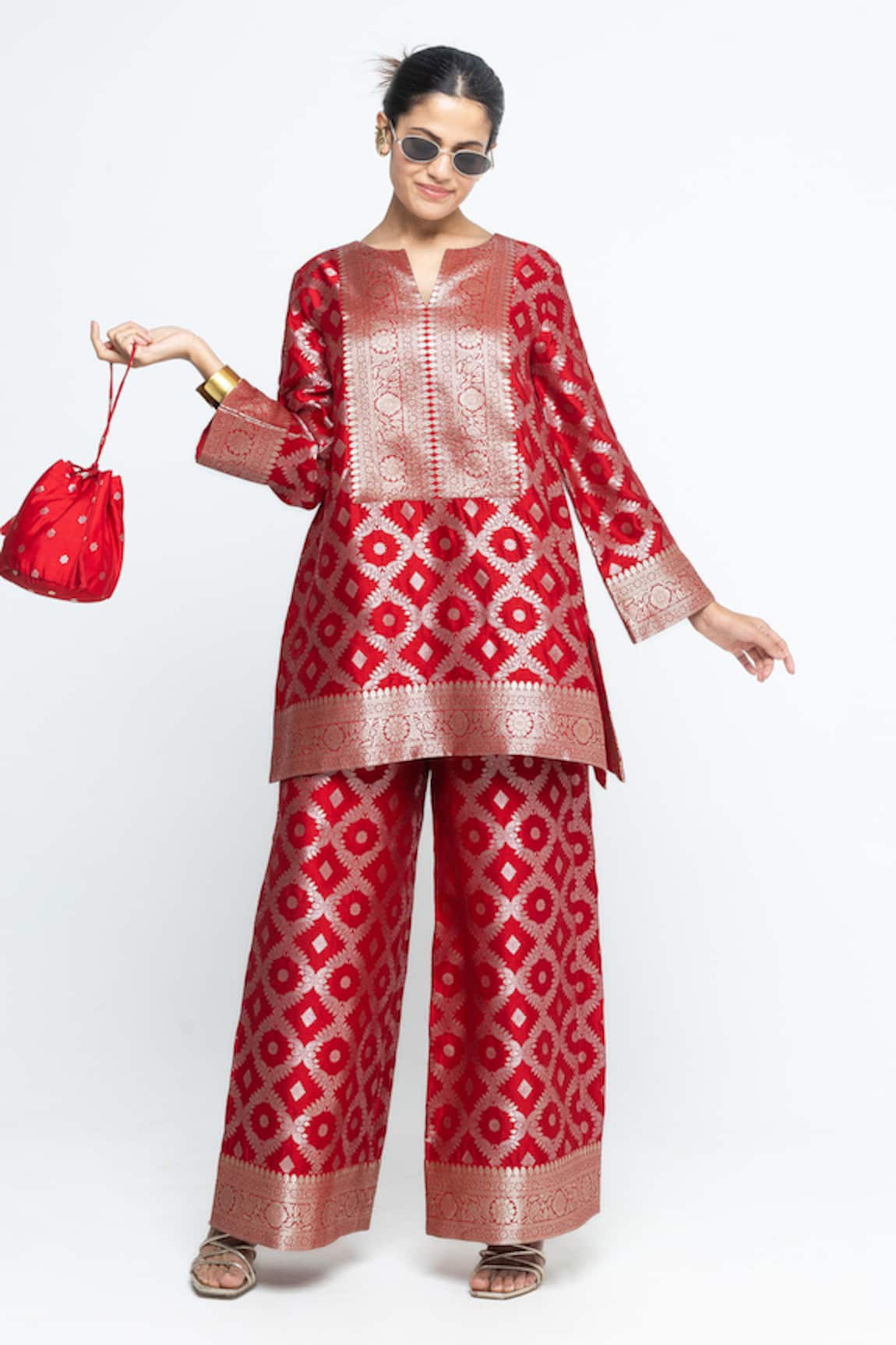 SOBARIKO Heera Brocade Jaal Kurta With Pant