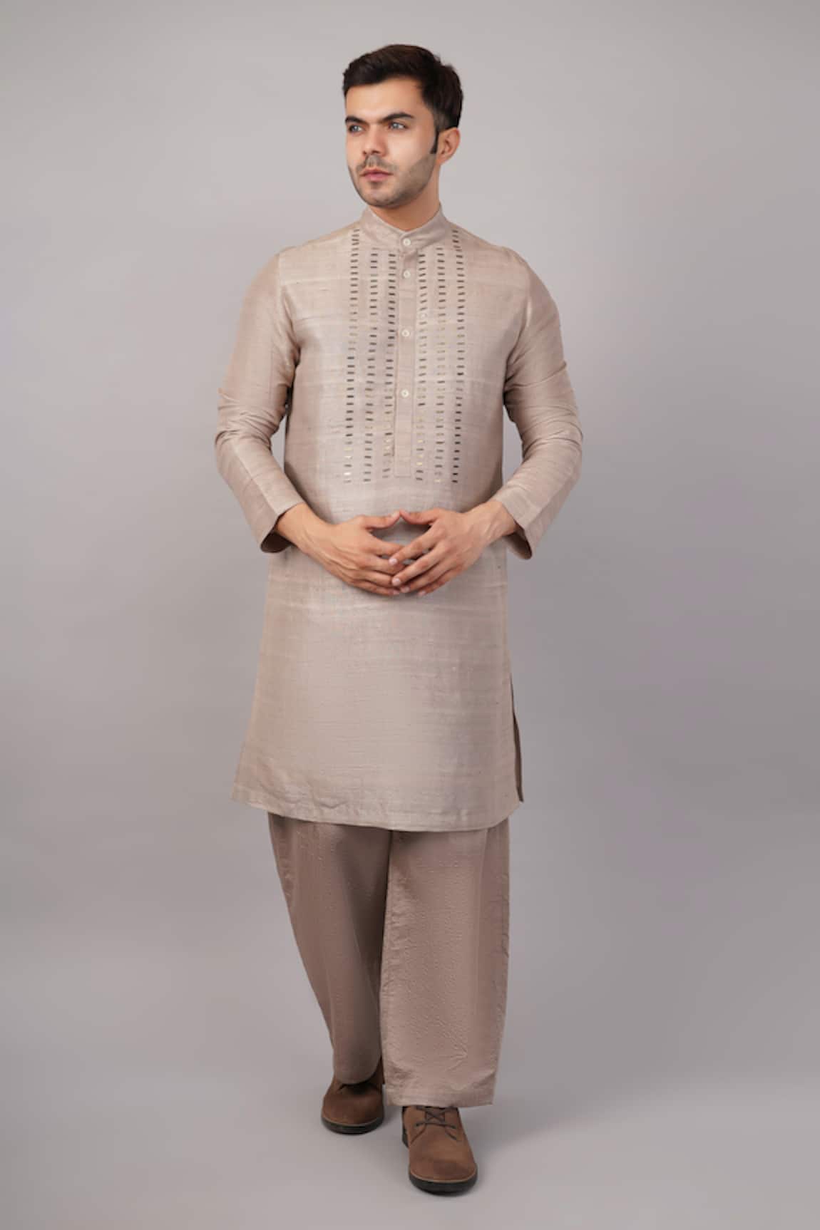 Abraham And Thakore Sequin Dash Pattern Kurta 