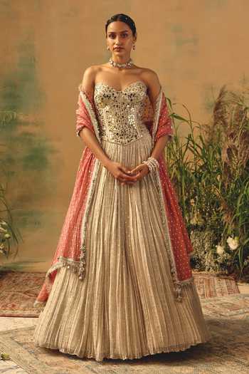 Basanti Kapde aur Koffee Mirror Work Corset Lehenga Set 